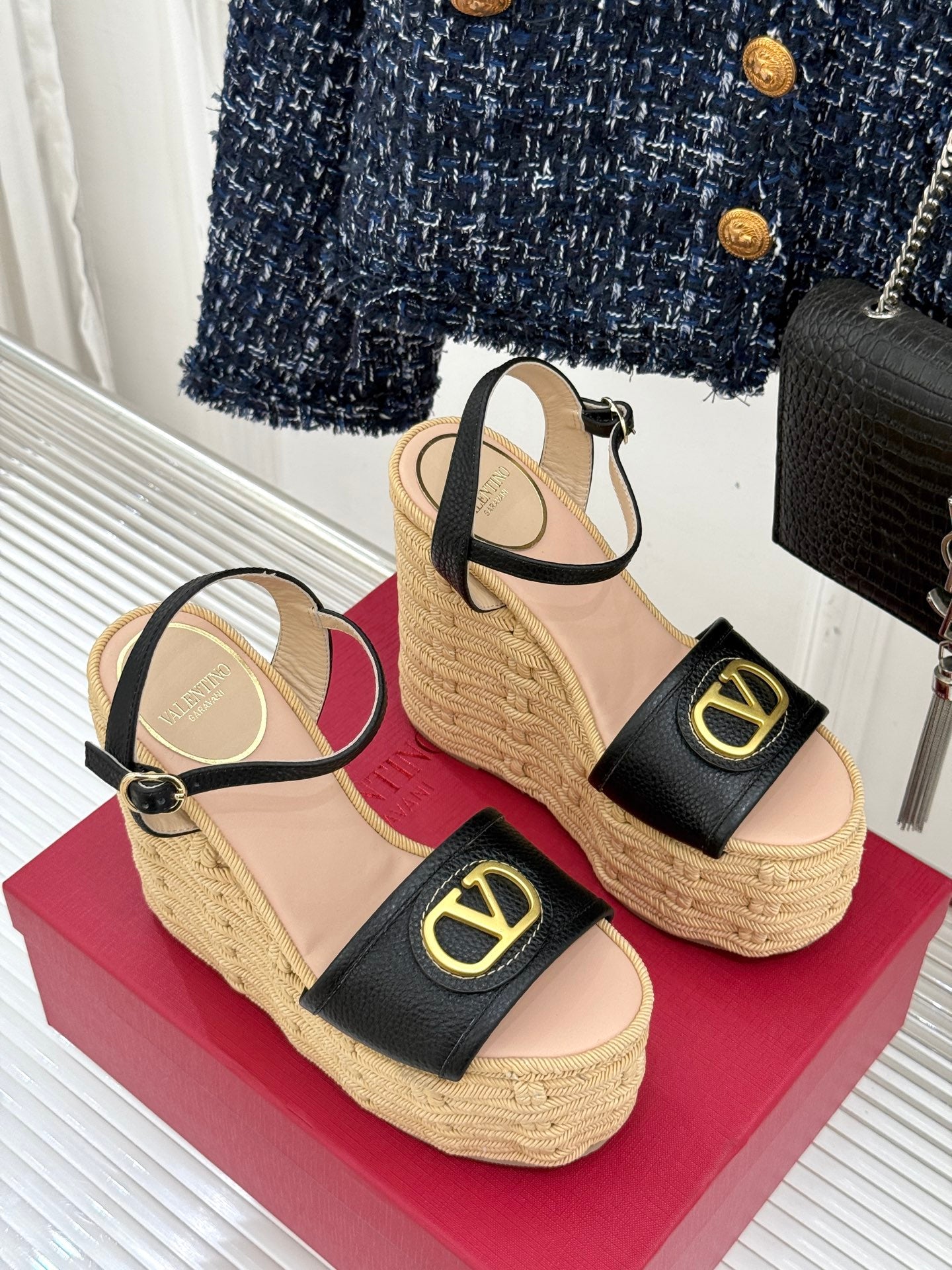 LuxluxHouse Best Quality Valentino Women Shoes