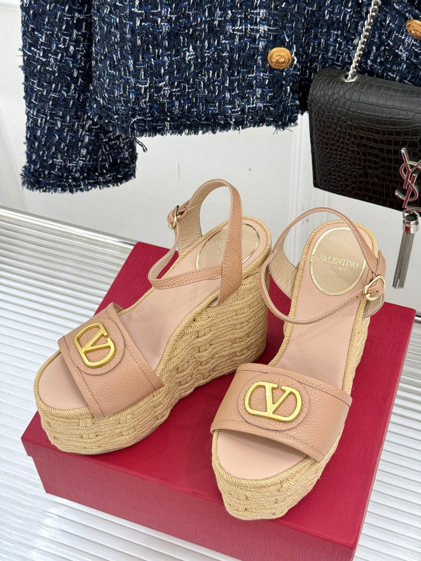 LuxluxHouse Best Quality Valentino Women Shoes