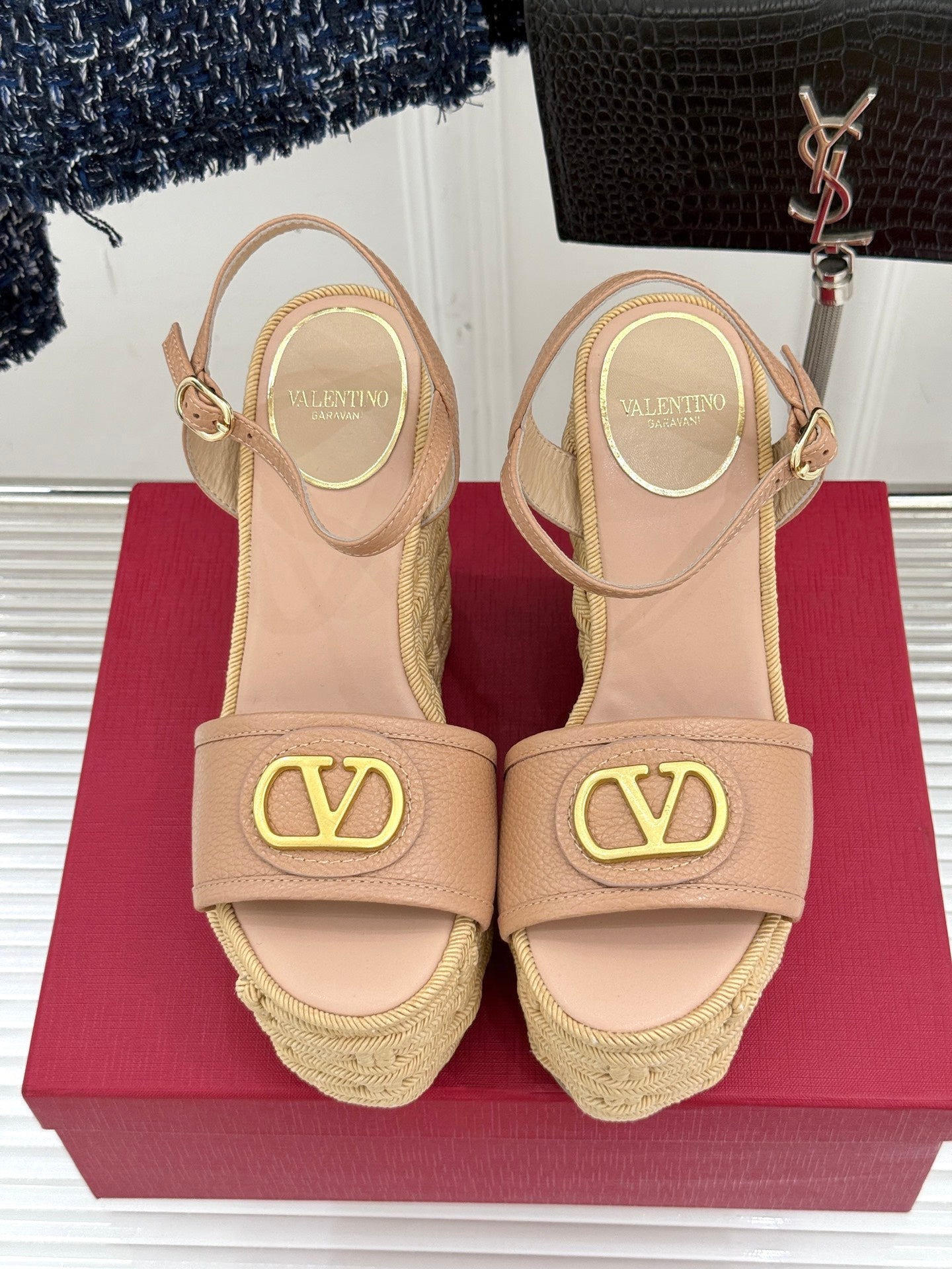 LuxluxHouse Best Quality Valentino Women Shoes