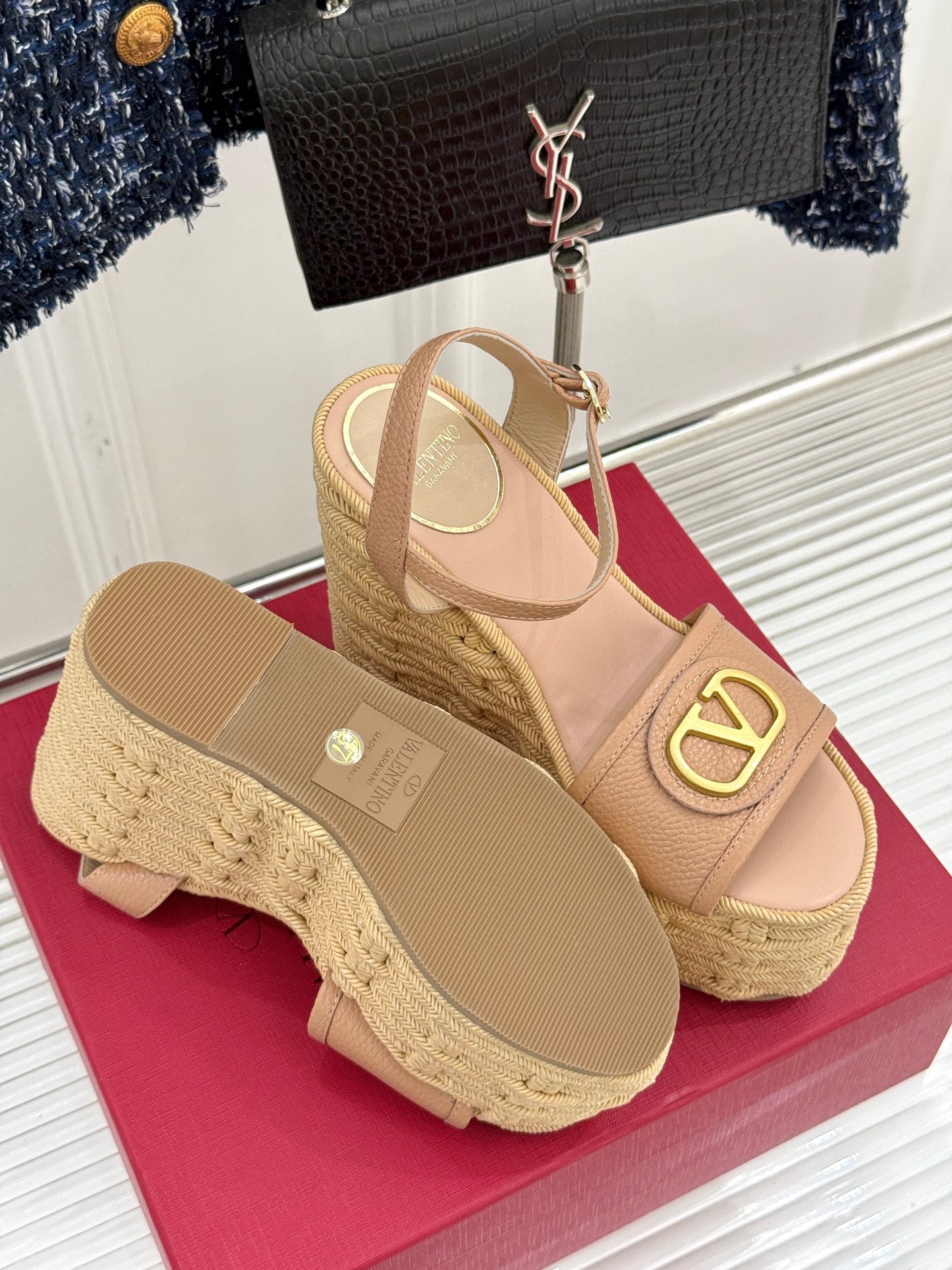 LuxluxHouse Best Quality Valentino Women Shoes