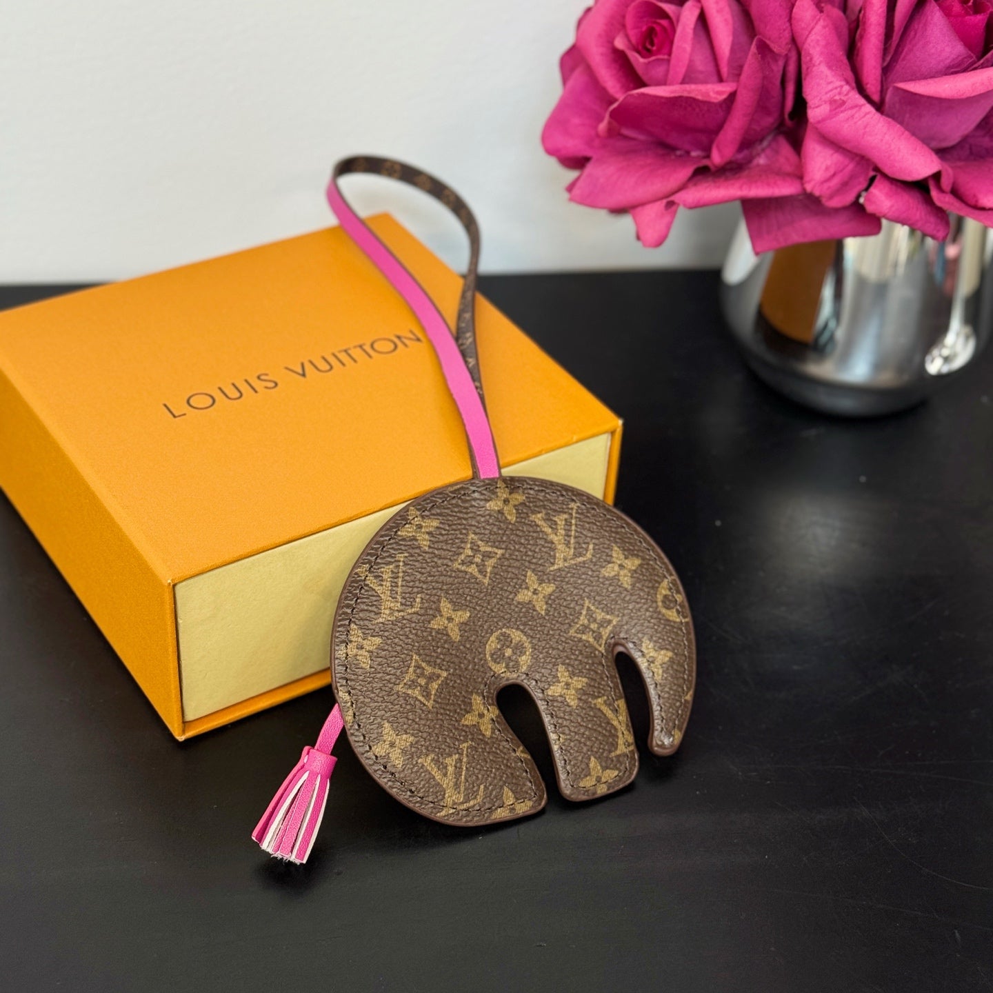 LuxluxHouse Best Quality Accessories Keychain Louis Vuitton Keychain