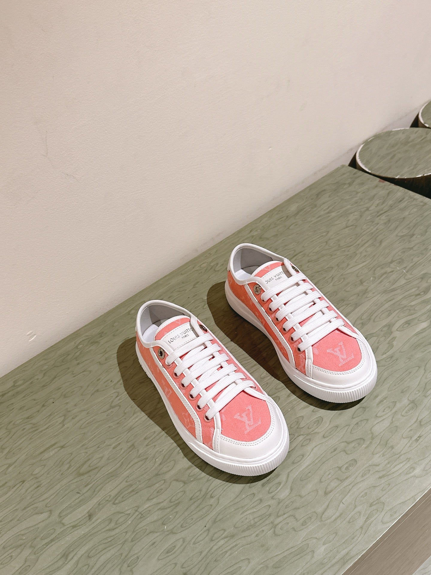 LuxluxHouse Best Quality Gucci Women Shoes
