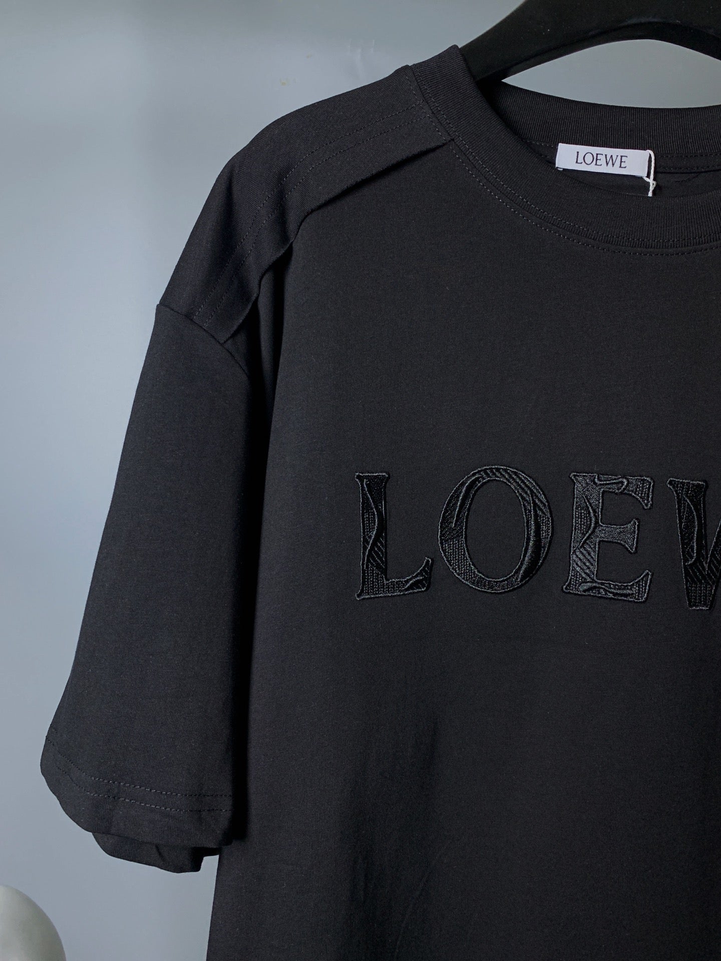 LuxluxHouse Best Quality Clothes T-shirt Loewe