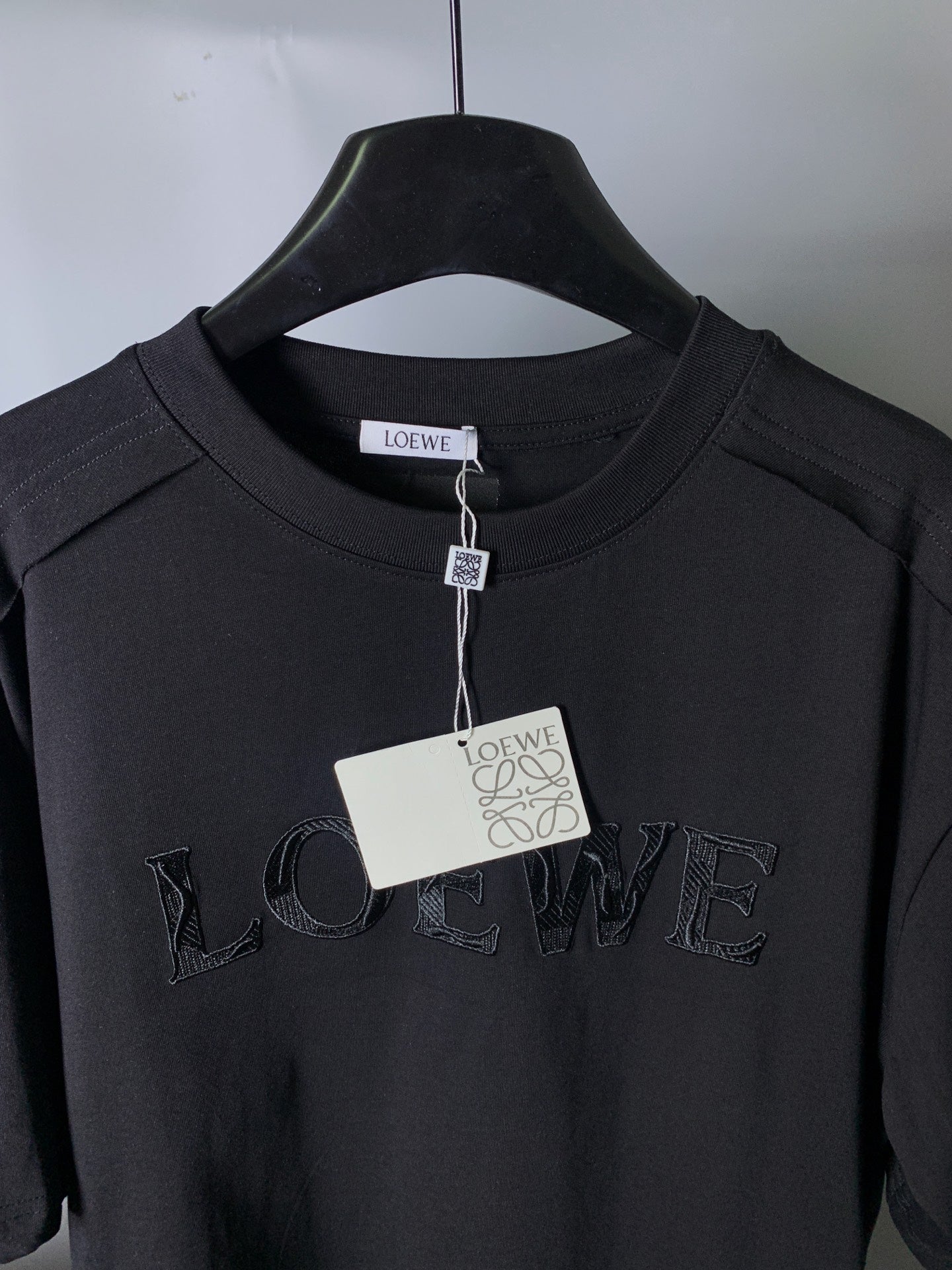 LuxluxHouse Best Quality Clothes T-shirt Loewe