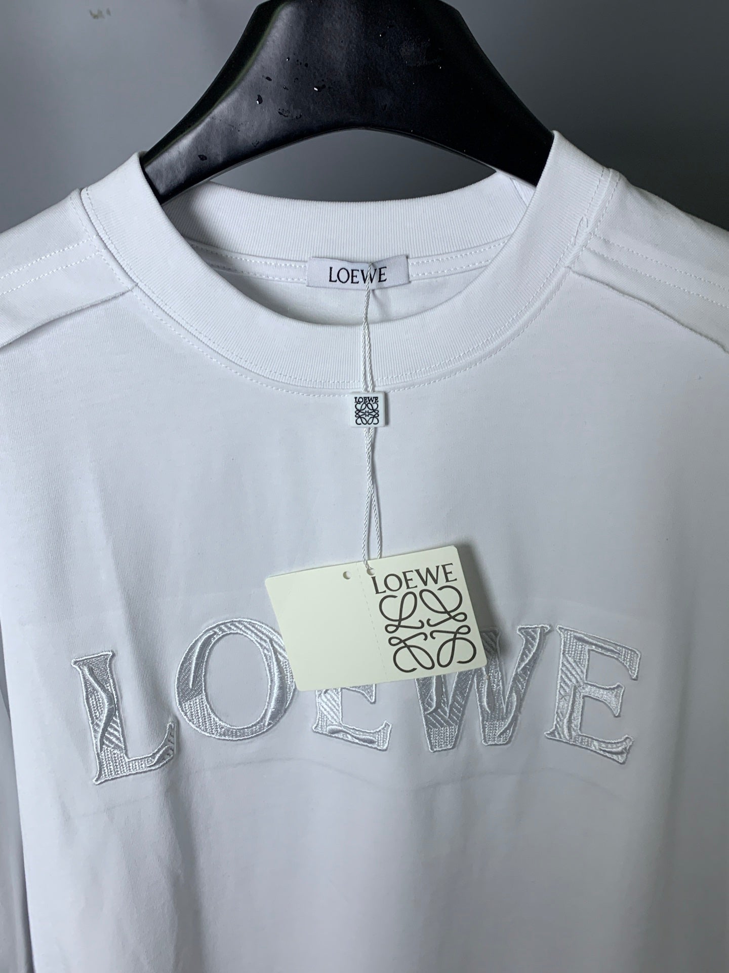 LuxluxHouse Best Quality Clothes T-shirt Loewe