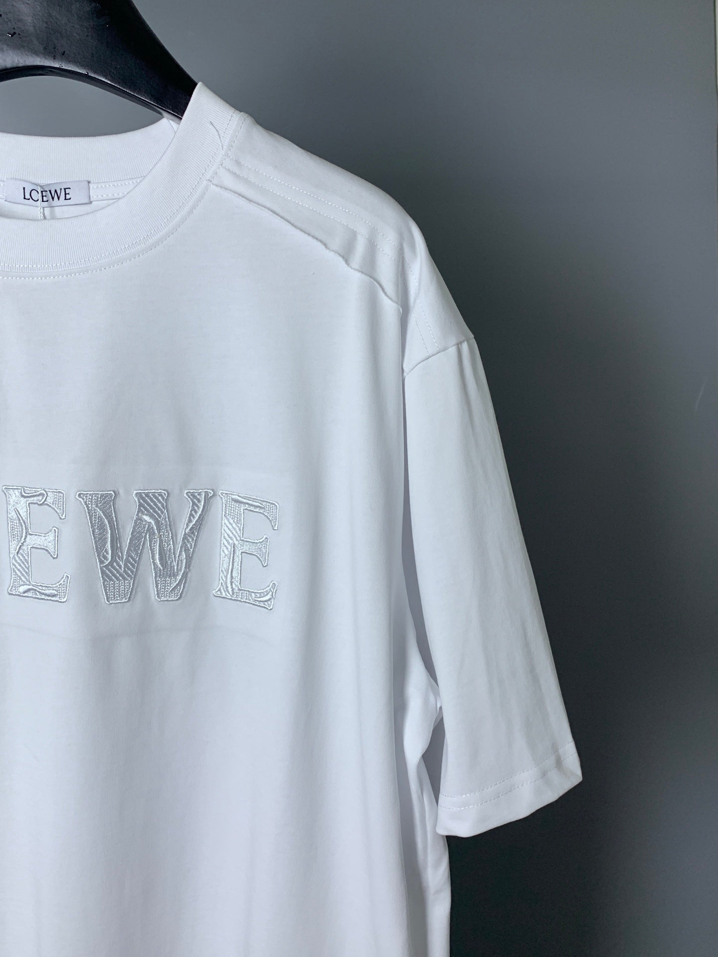 LuxluxHouse Best Quality Clothes T-shirt Loewe