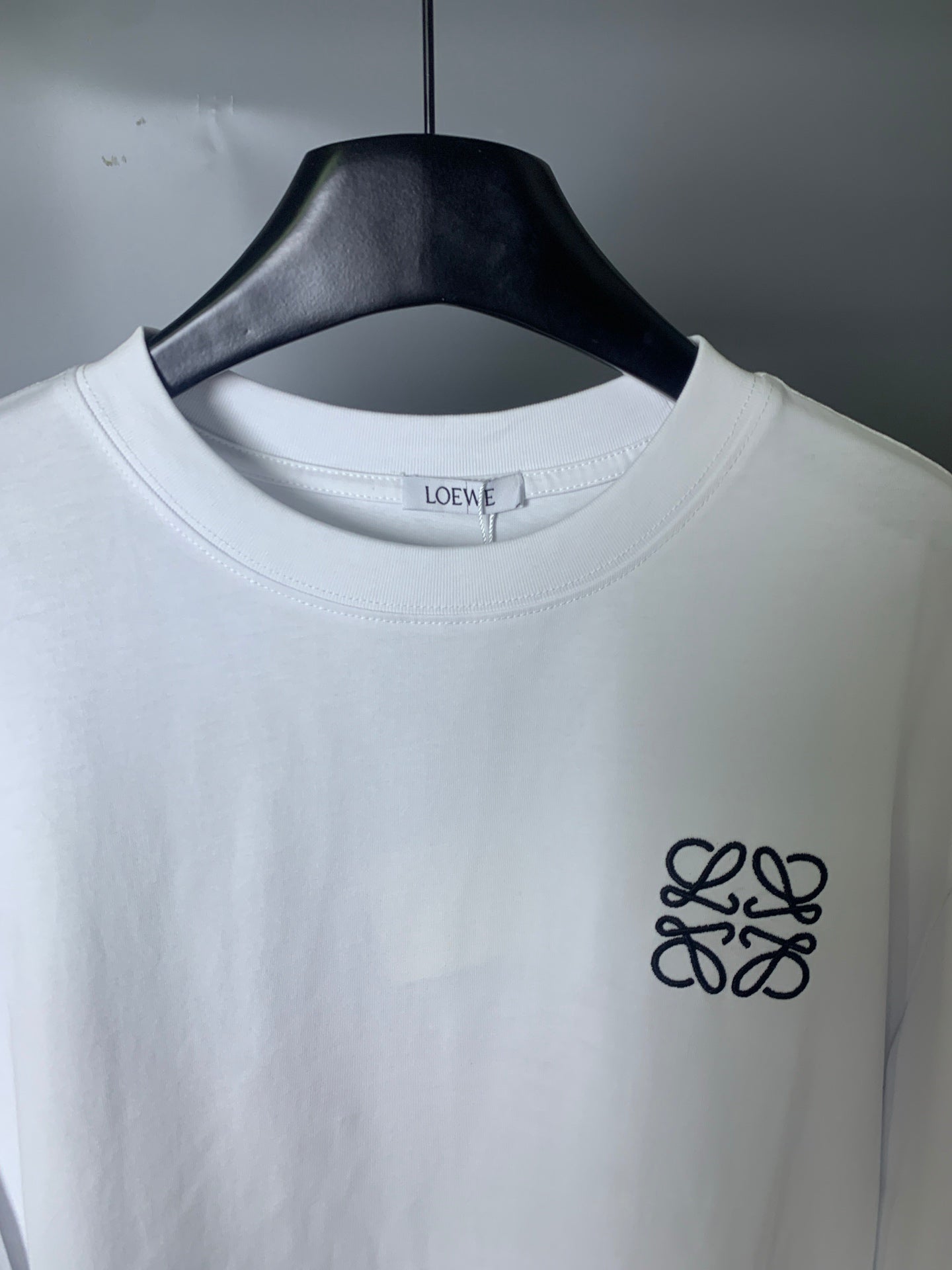 LuxluxHouse Best Quality Clothes T-shirt Loewe