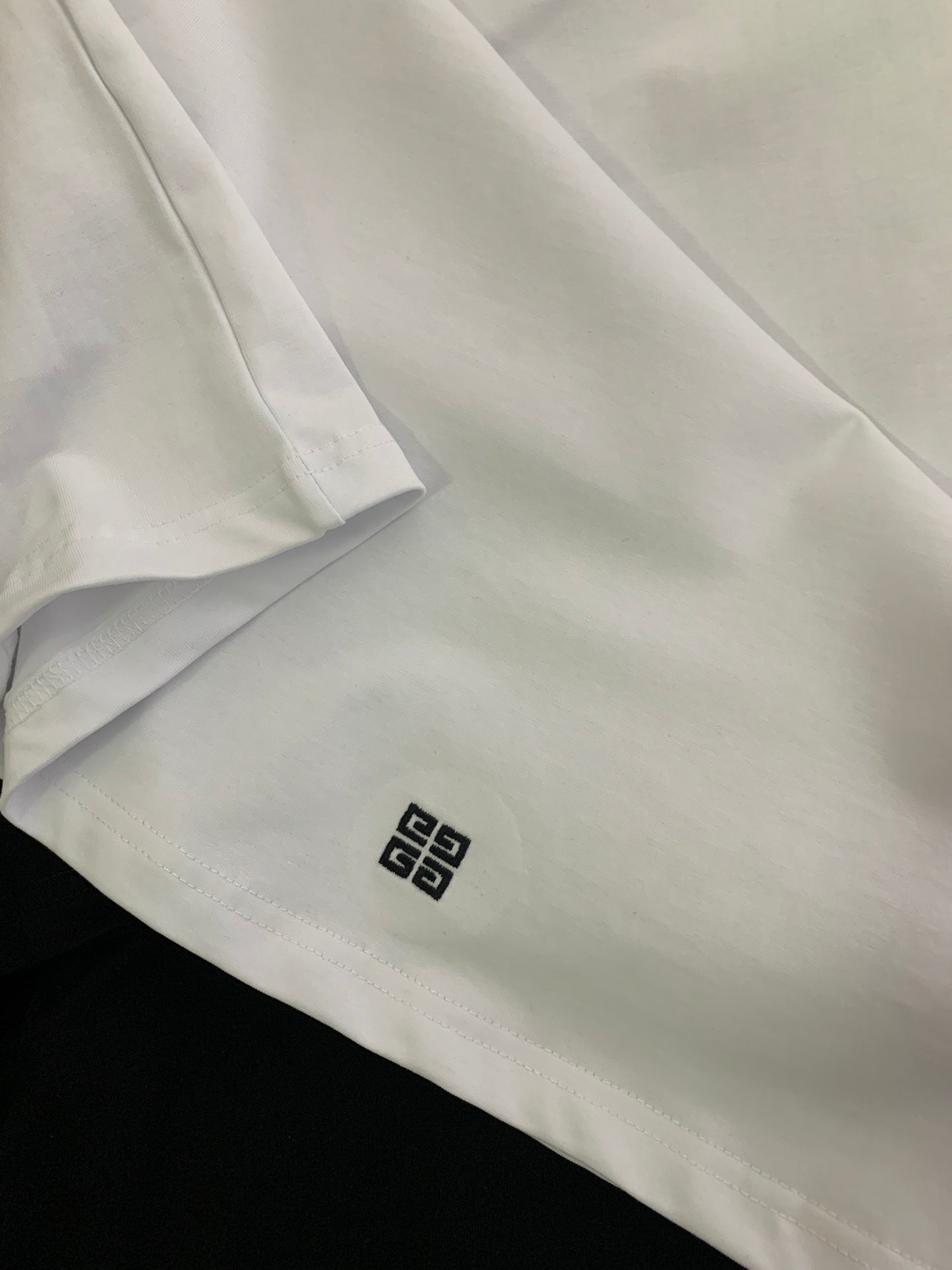 LuxluxHouse Best Quality Clothes Givenchy T-shirt
