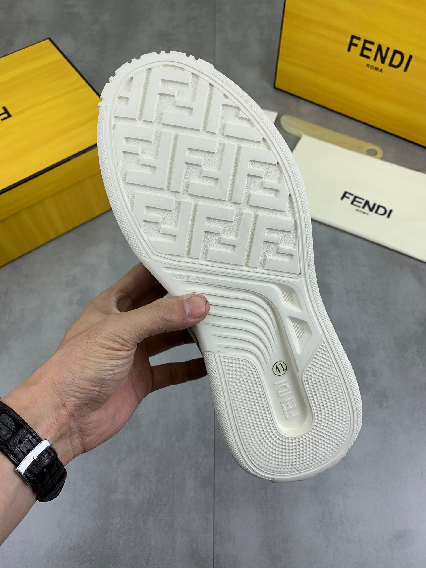 LuxluxHouse Best Quality Shoes Fendi