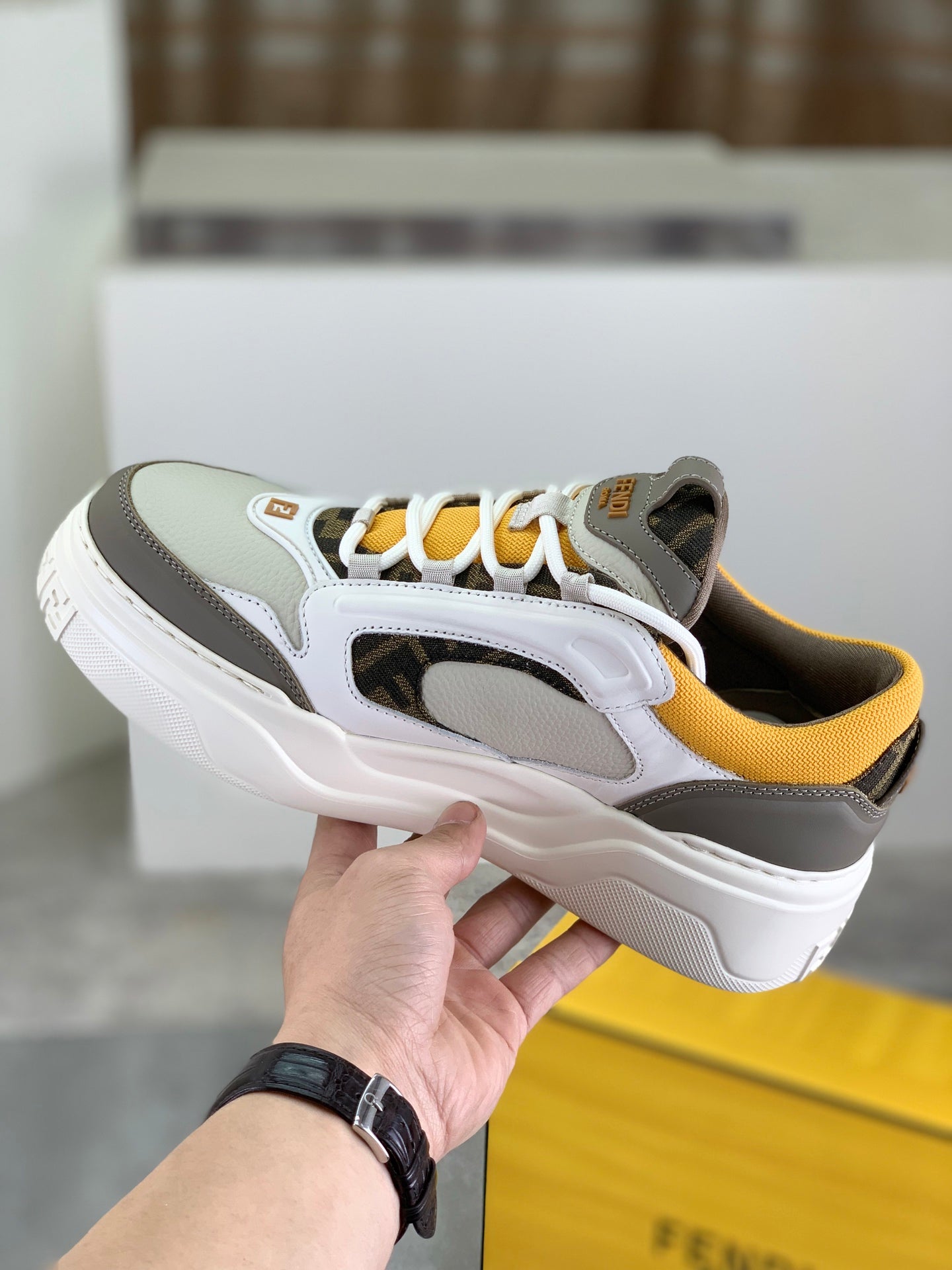 LuxluxHouse Best Quality Shoes Fendi