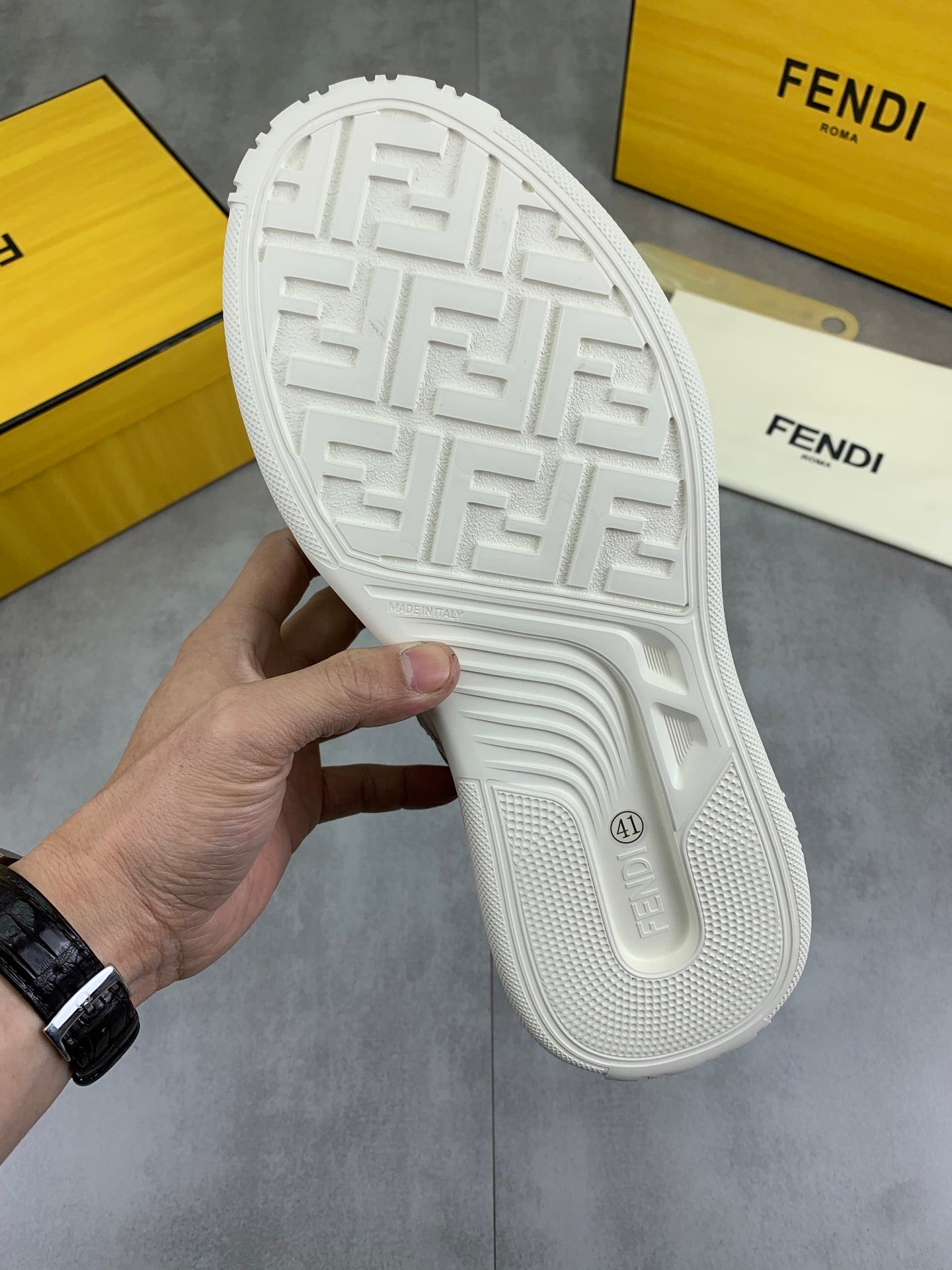 LuxluxHouse Best Quality Shoes Fendi