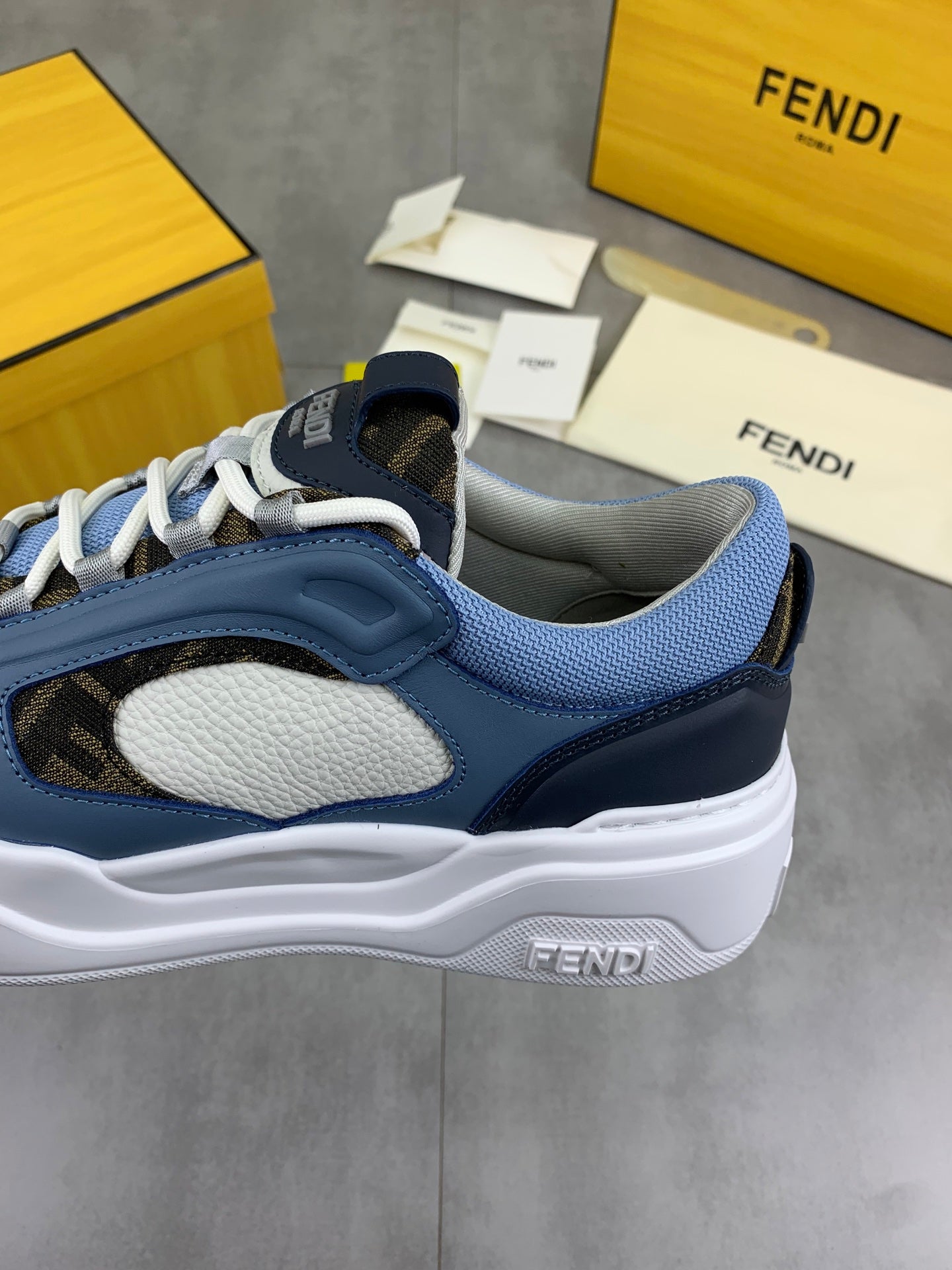 LuxluxHouse Best Quality Shoes Fendi