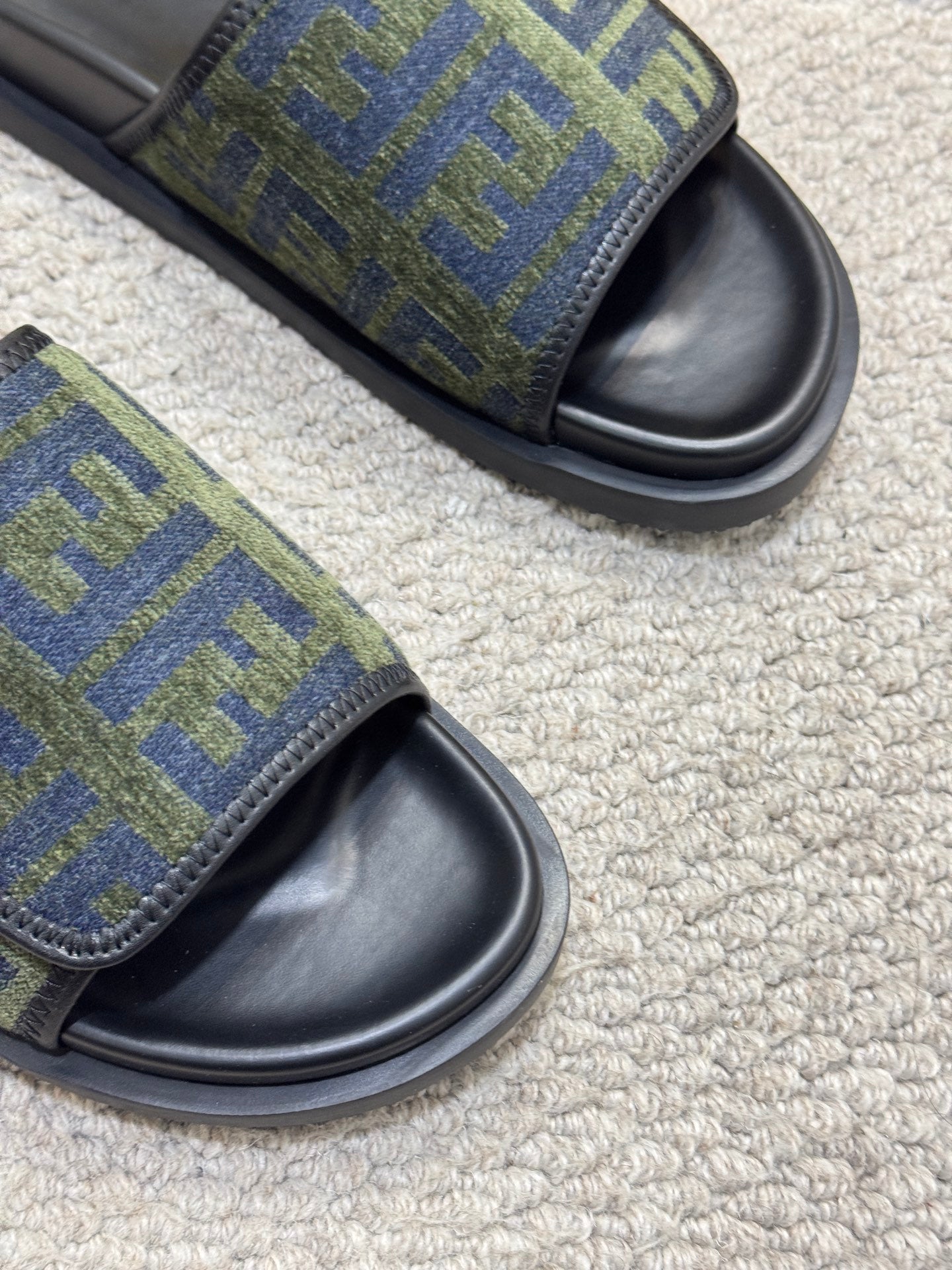 LuxluxHouse Best Quality Sandals Fendi