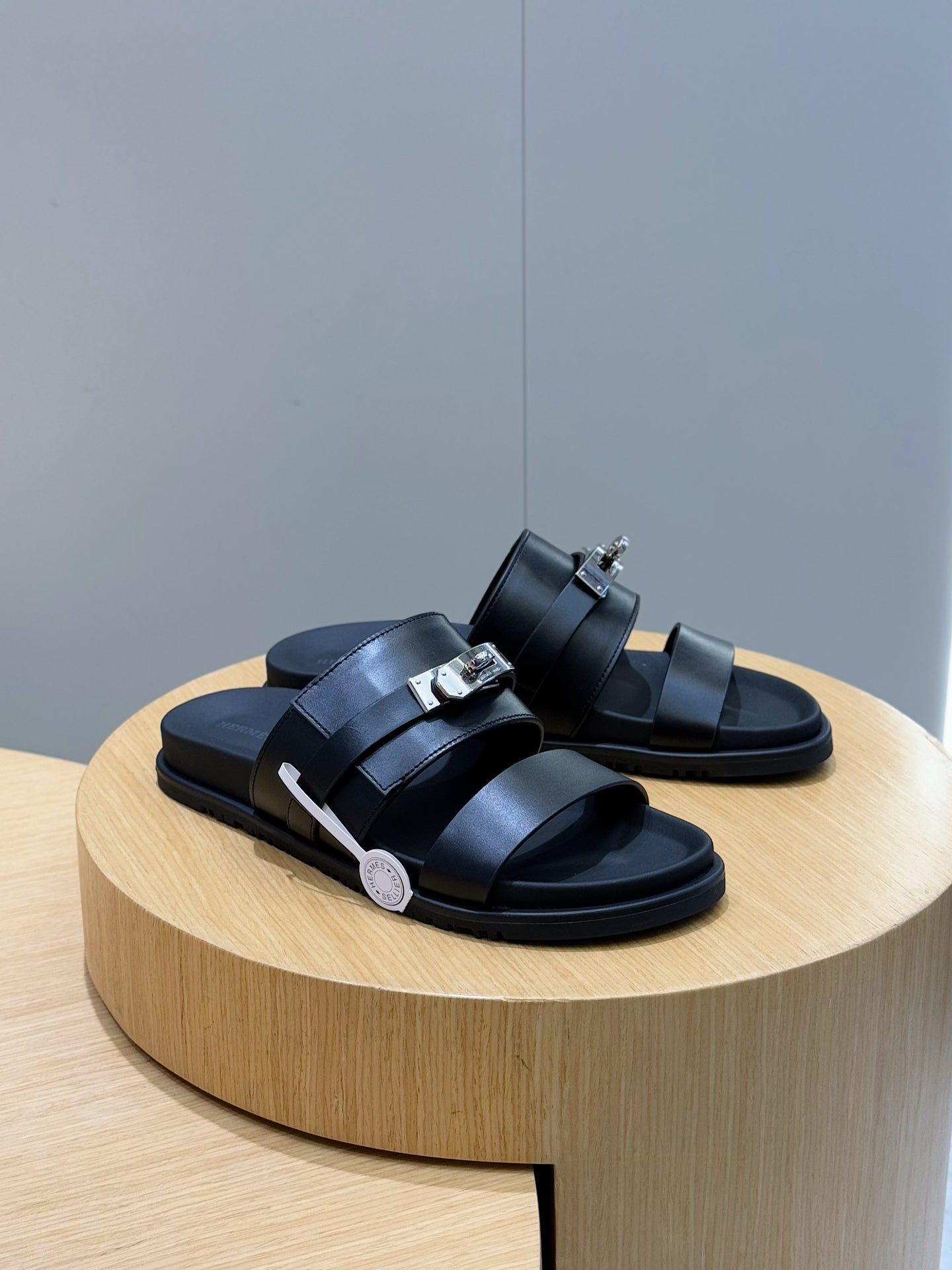 LuxluxHouse Best Quality Sandals Hermes