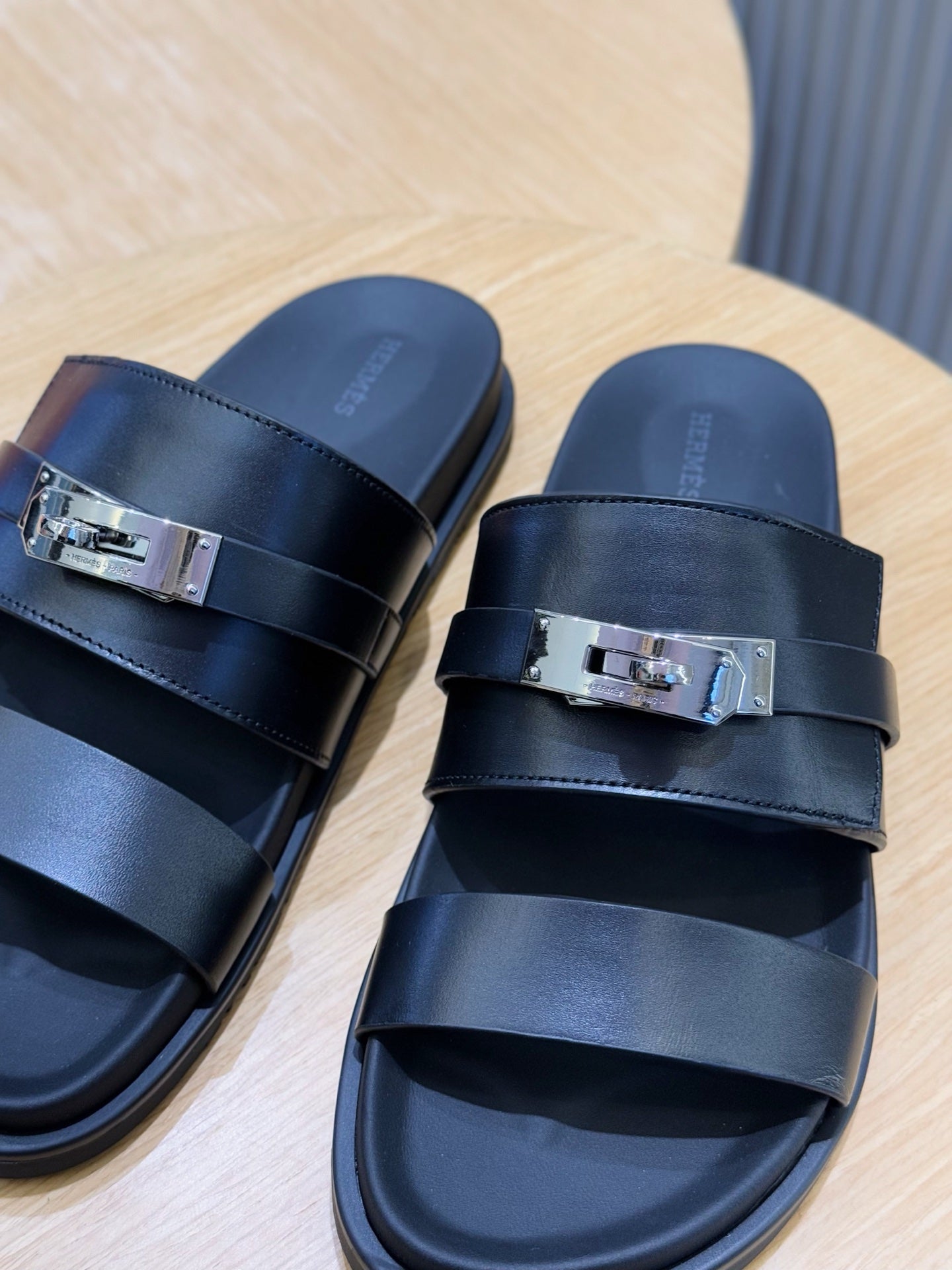 LuxluxHouse Best Quality Sandals Hermes