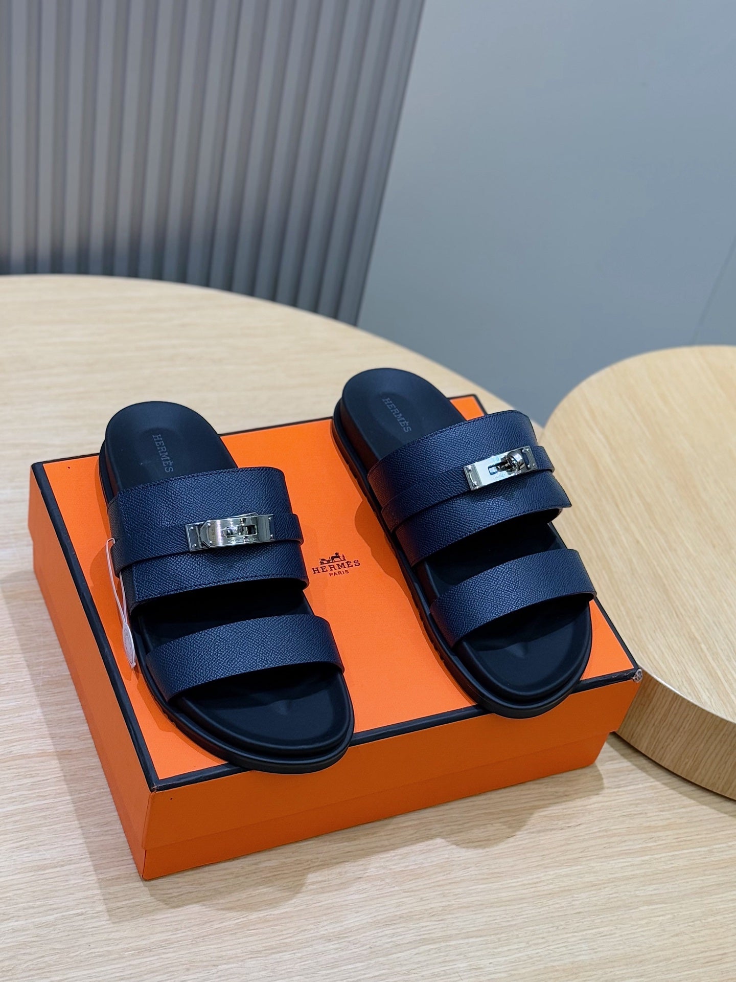 LuxluxHouse Best Quality Sandals Hermes