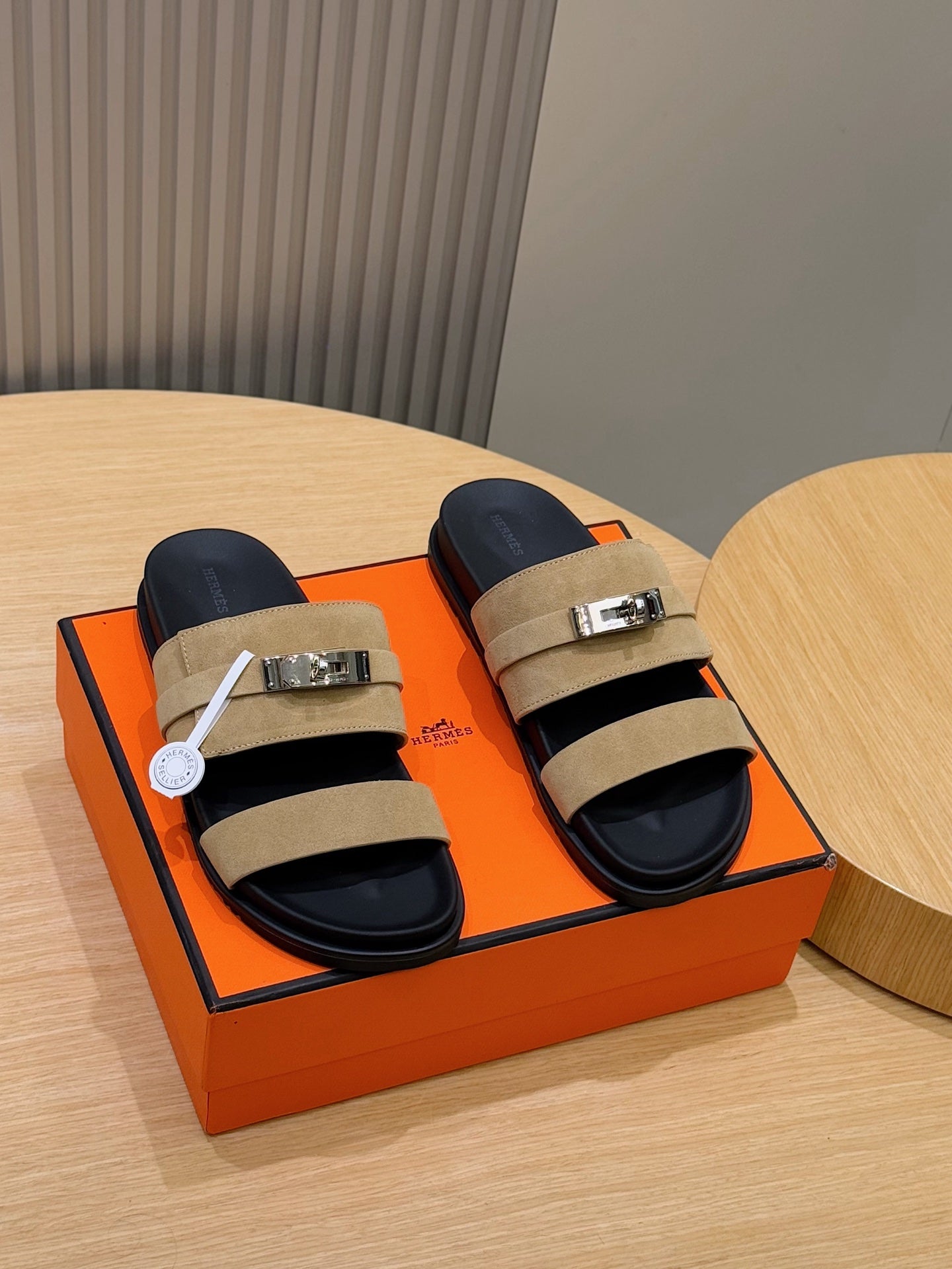 LuxluxHouse Best Quality Sandals Hermes