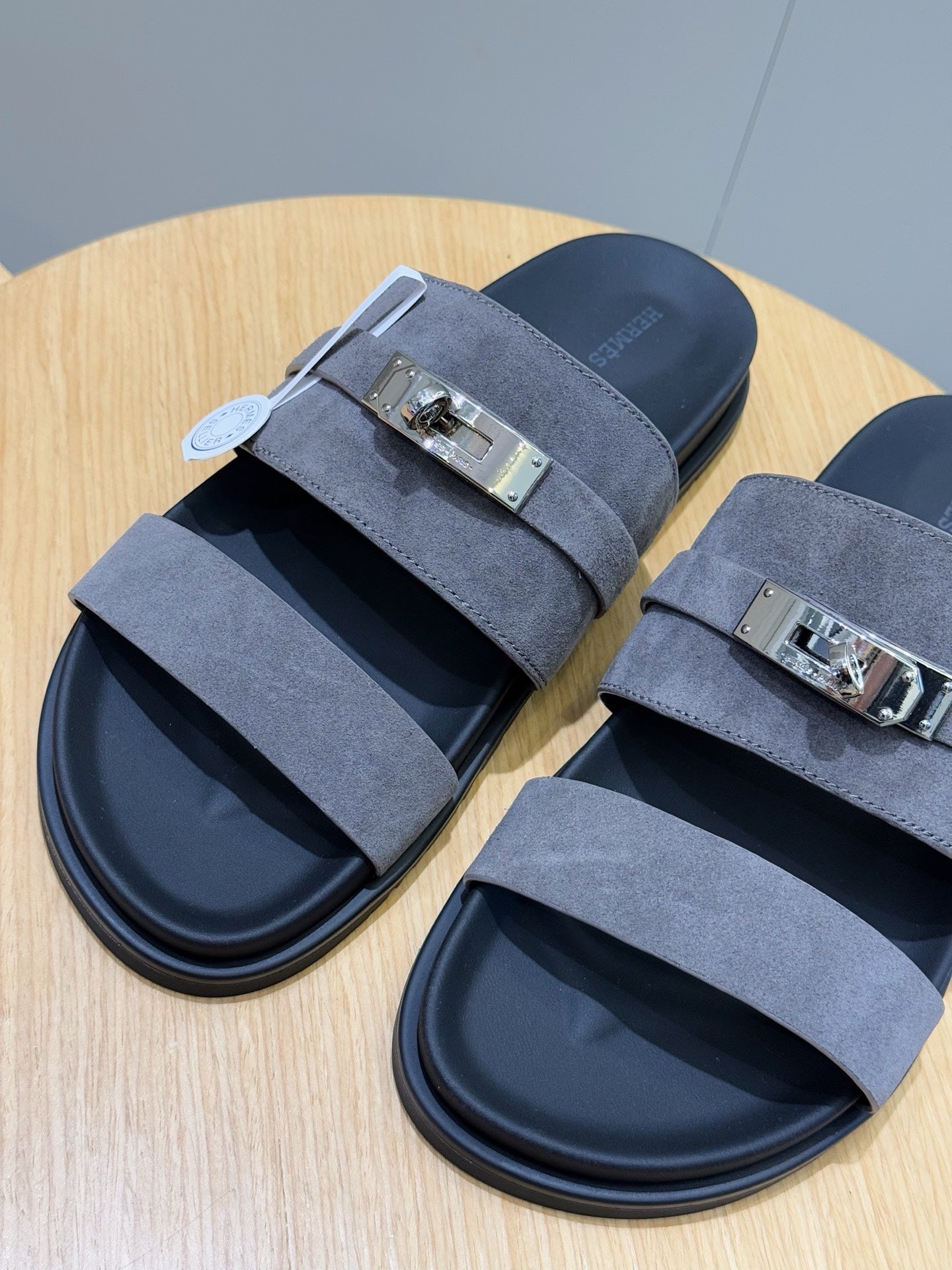 LuxluxHouse Best Quality Sandals Hermes
