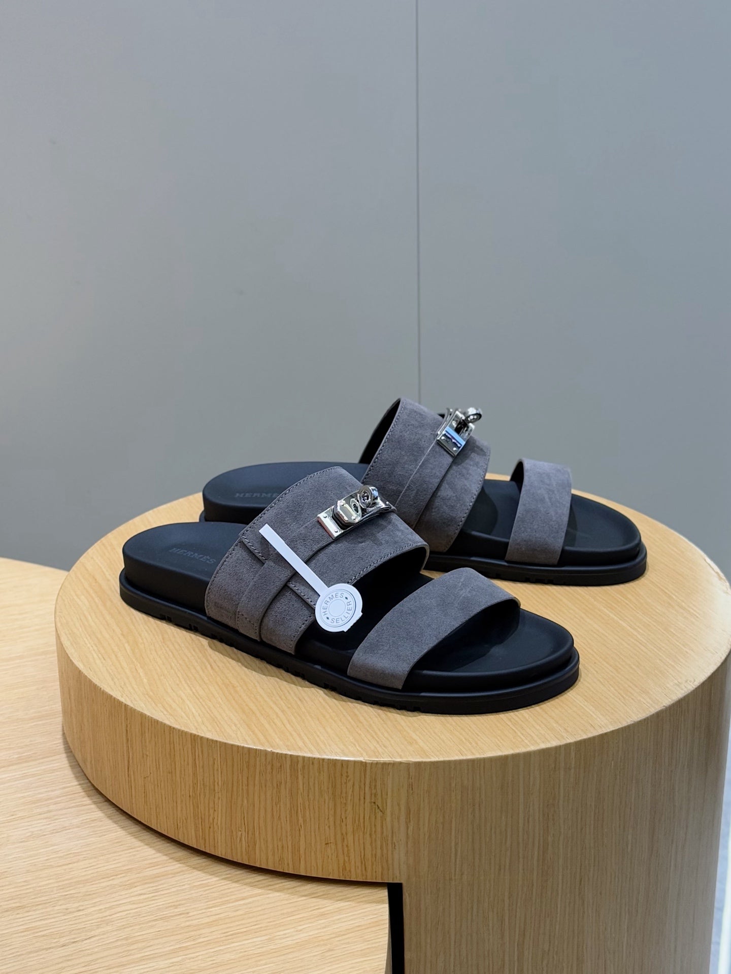 LuxluxHouse Best Quality Sandals Hermes