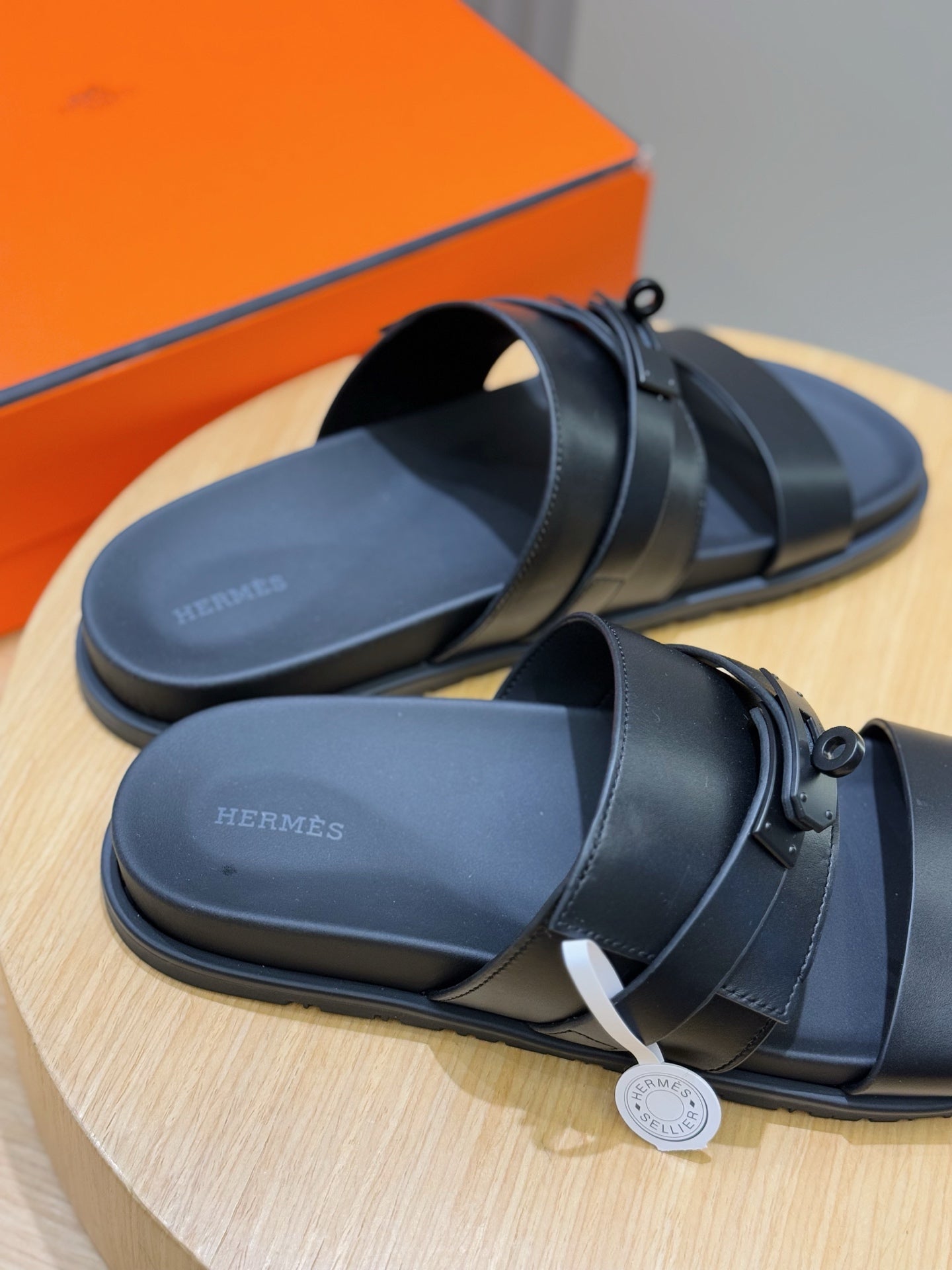 LuxluxHouse Best Quality Sandals Hermes