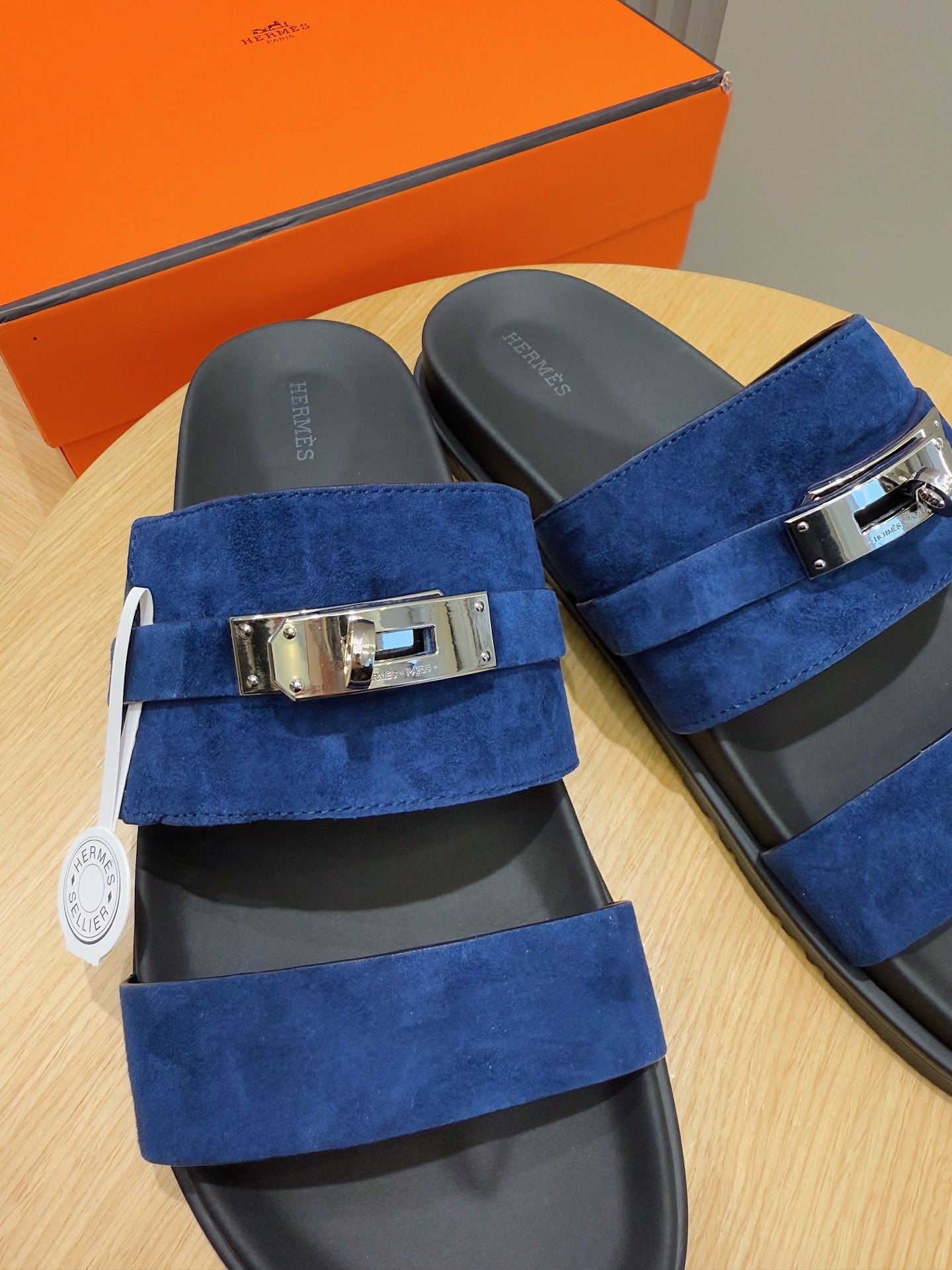 LuxluxHouse Best Quality Sandals Hermes