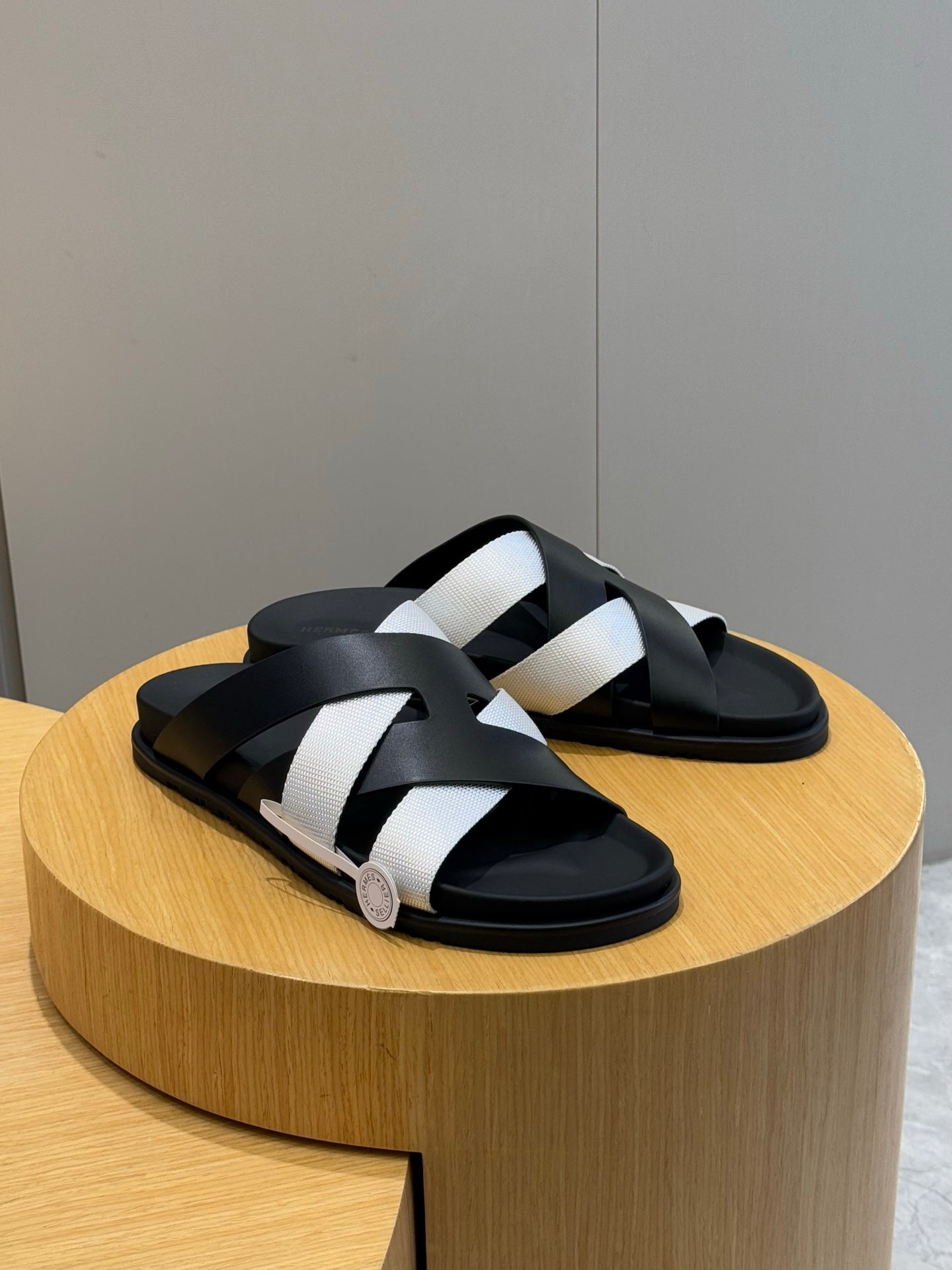 LuxluxHouse Best Quality Sandals Hermes
