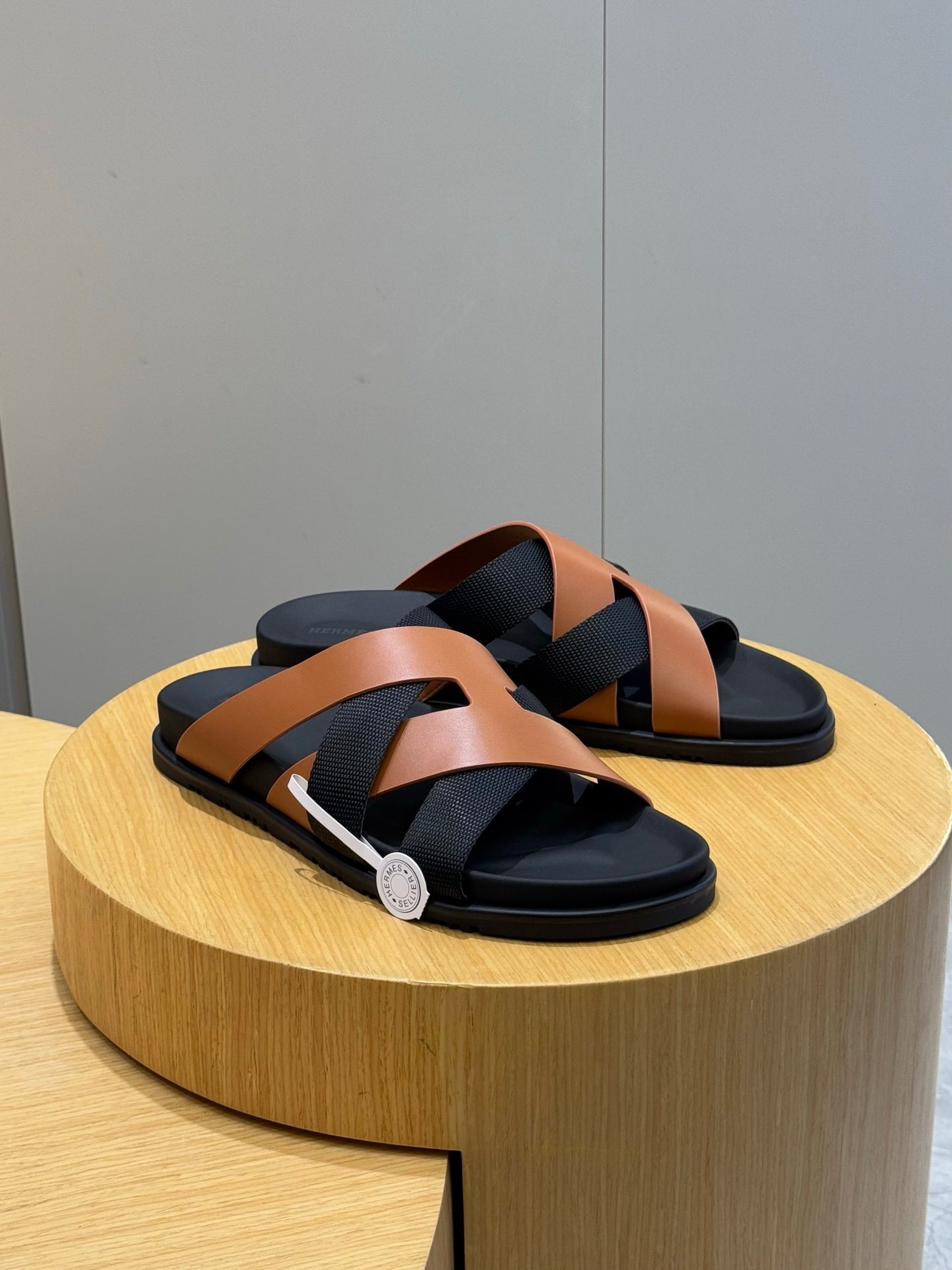 LuxluxHouse Best Quality Sandals Hermes