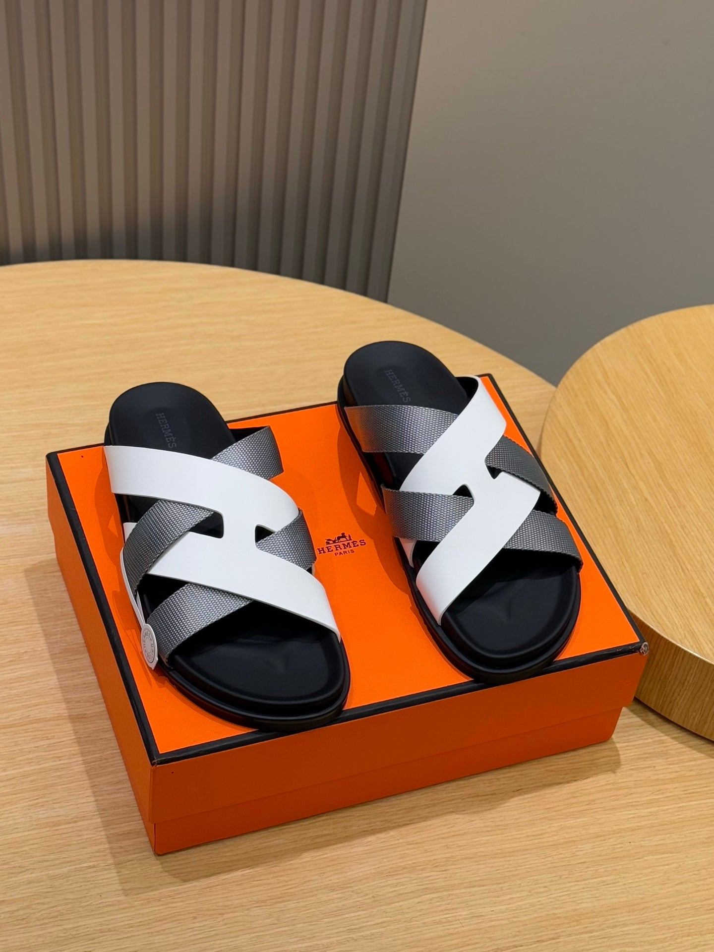 LuxluxHouse Best Quality Sandals Hermes