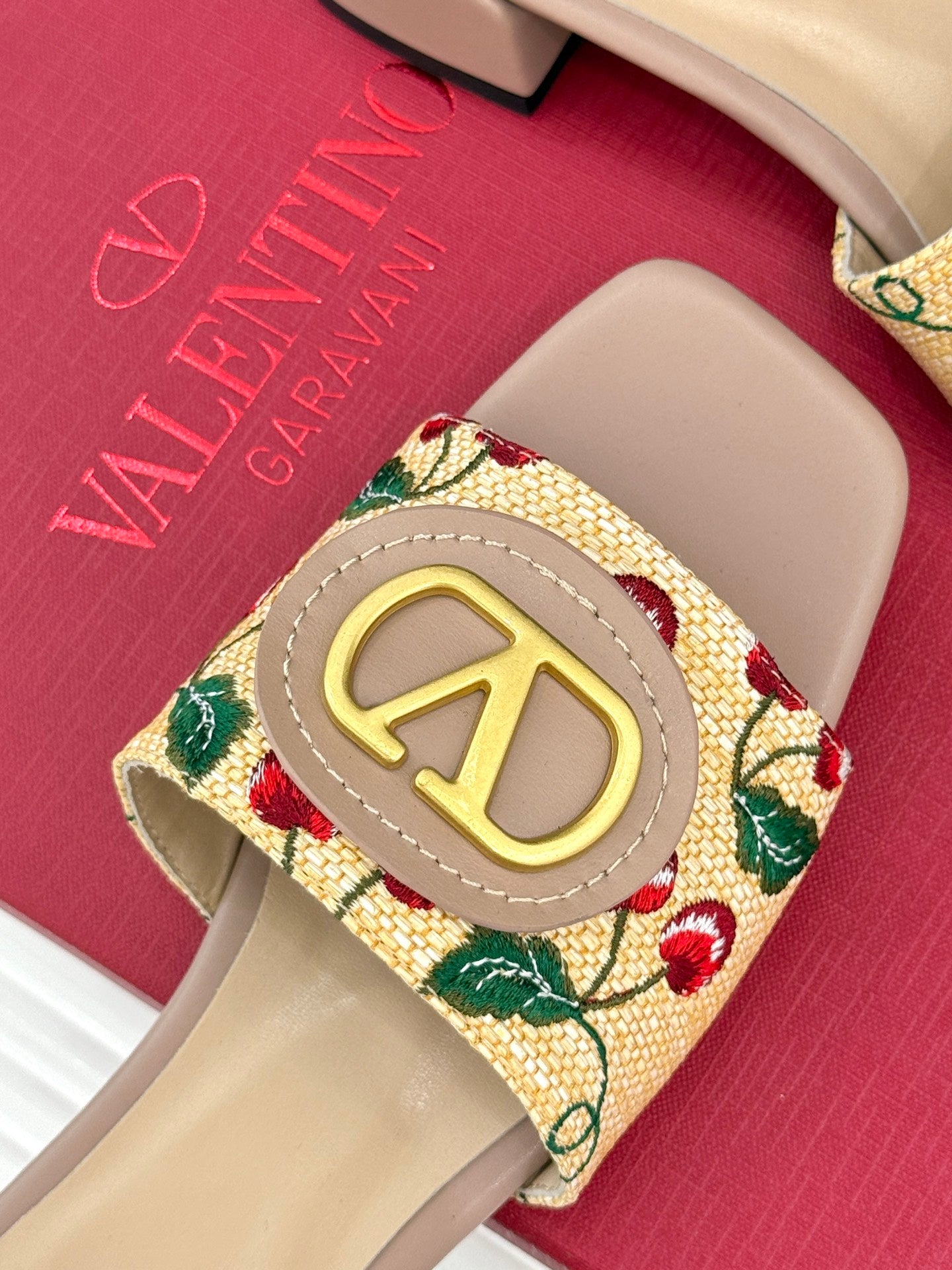 LuxluxHouse Best Quality Valentino Women Shoes
