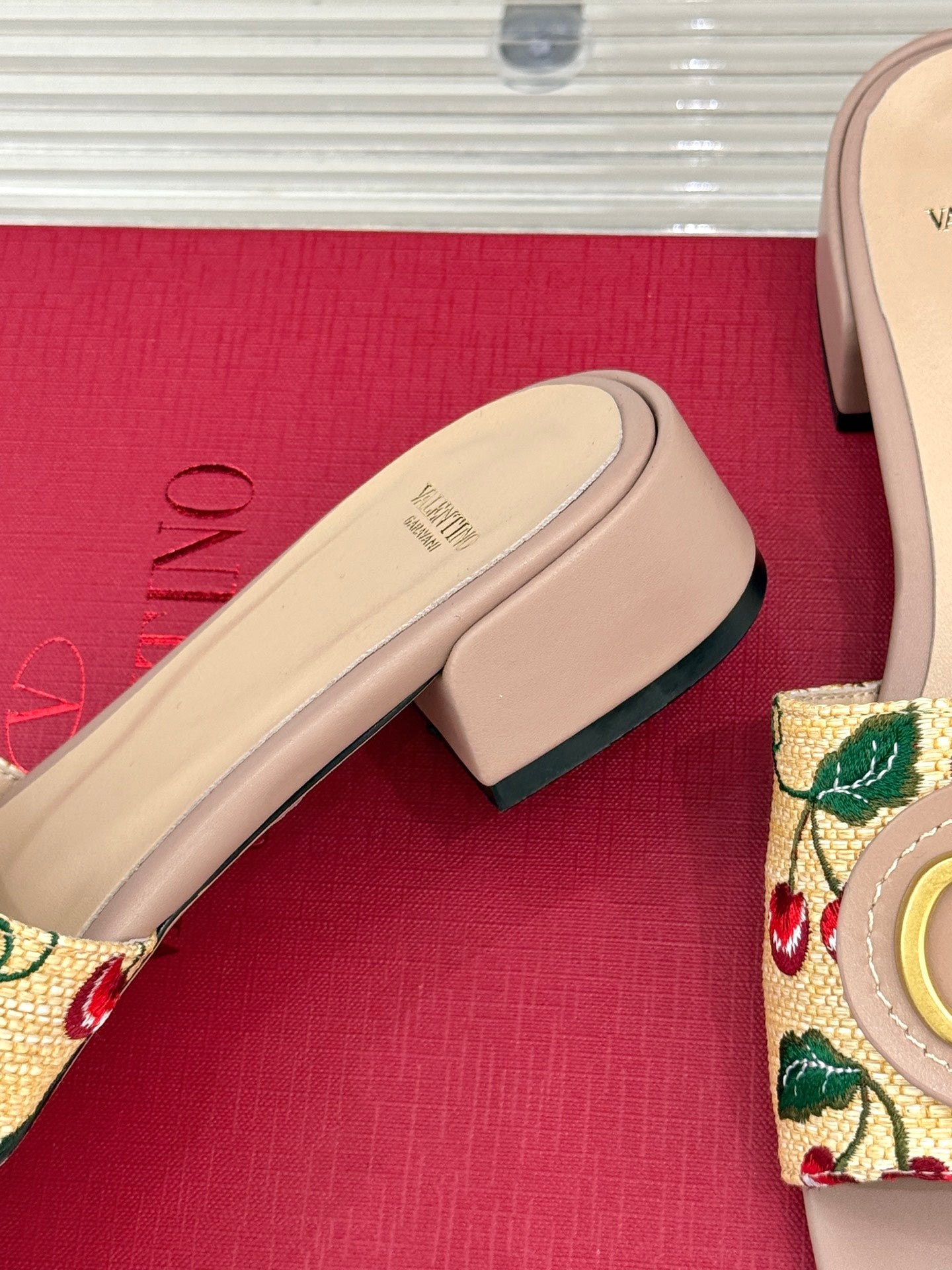 LuxluxHouse Best Quality Valentino Women Shoes