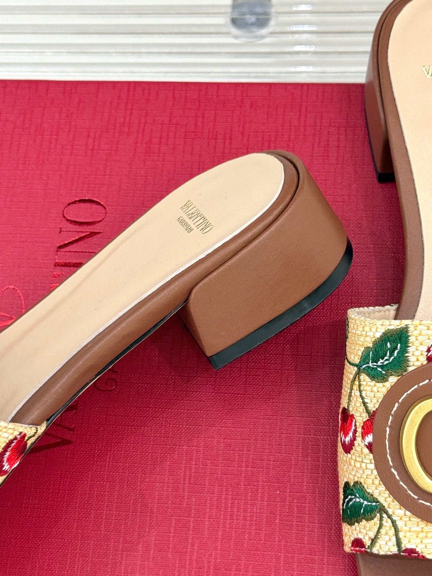 LuxluxHouse Best Quality Valentino Women Shoes