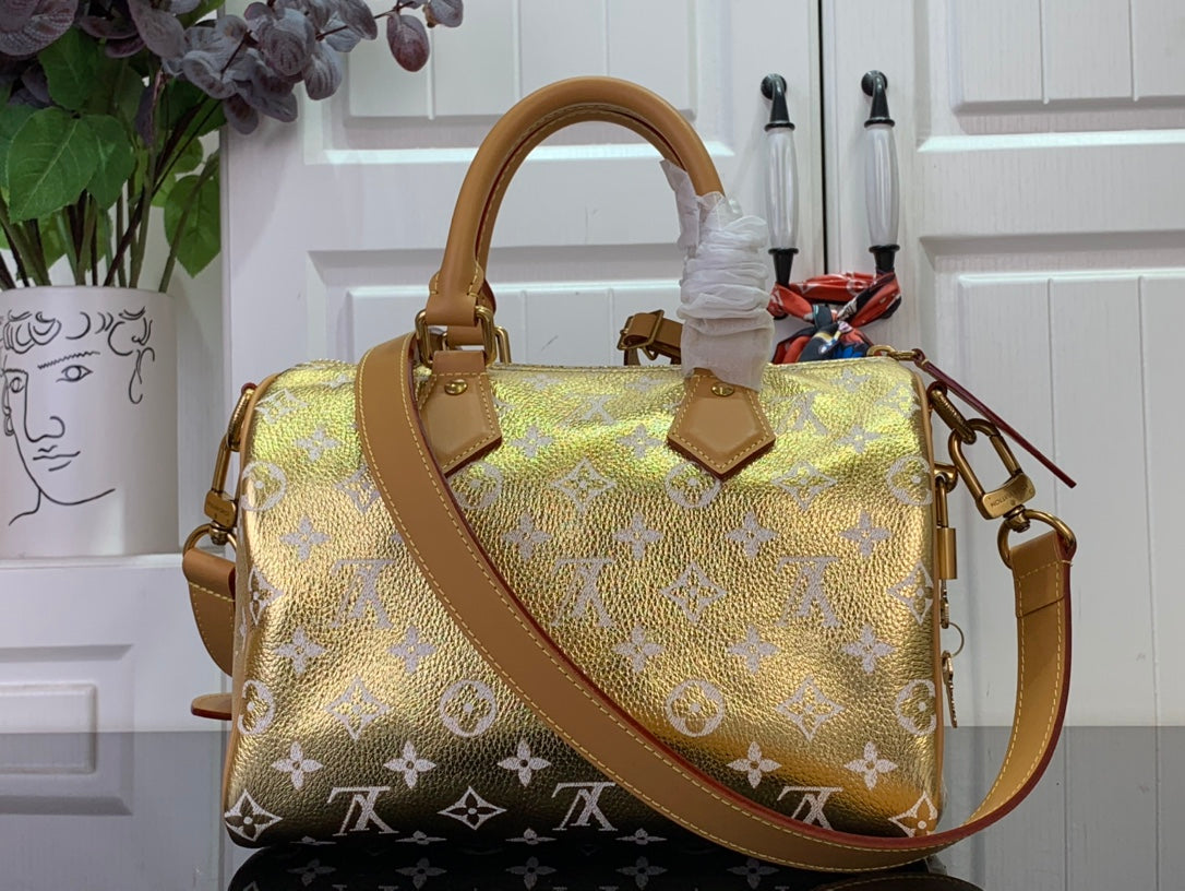 LuxluxHouse Best Quality Bags Louis Vuitton Women Men
