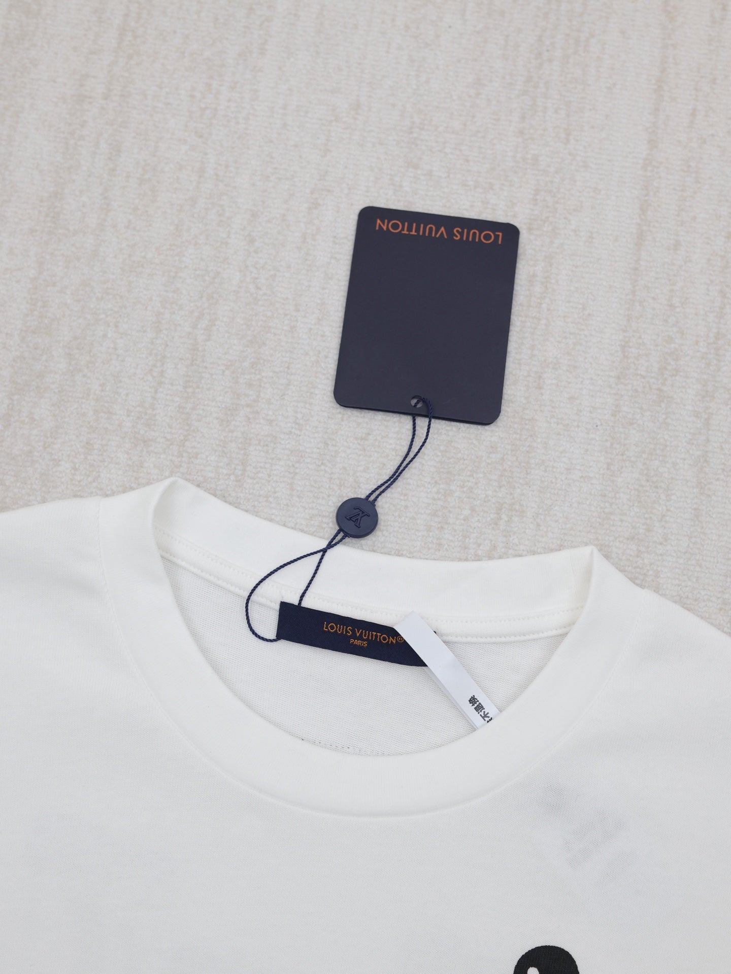 LuxluxHouse Best Quality Clothes T-shirt Louis Vuitton