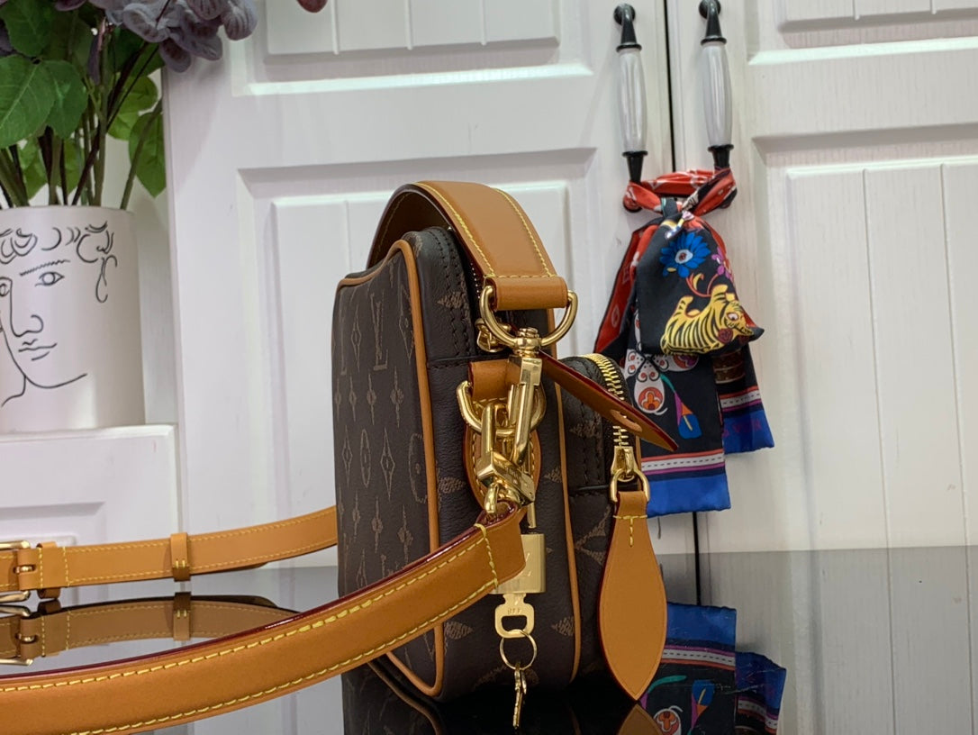 LuxluxHouse Best Quality Bags Louis Vuitton Men