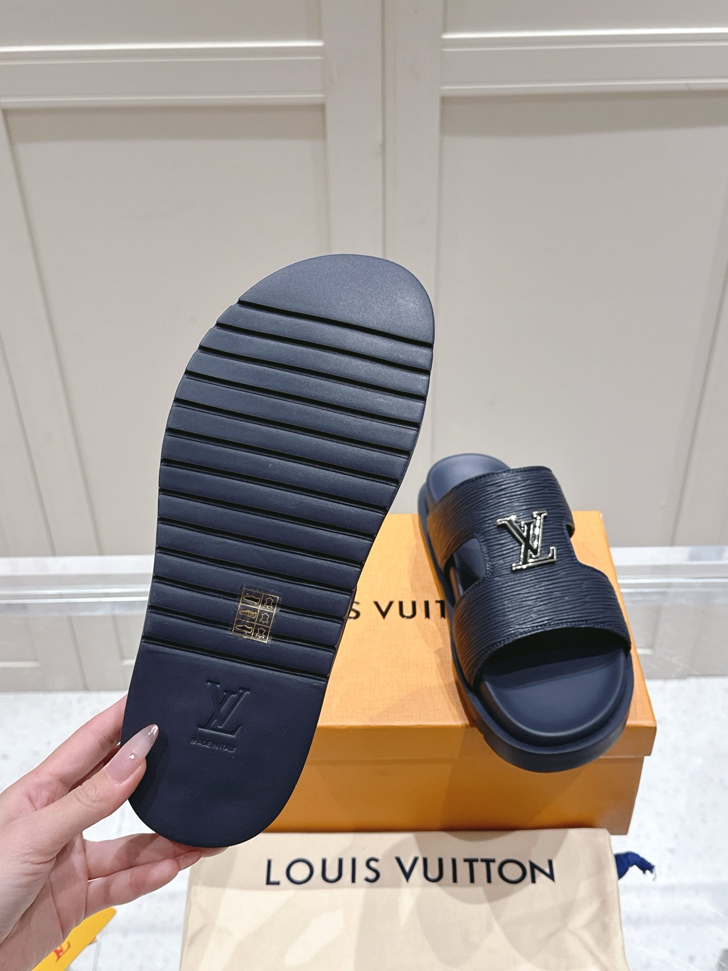 LuxluxHouse Best Quality Women Shoes Hermes
