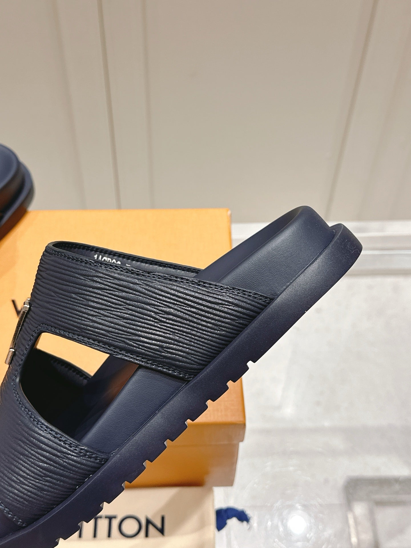 LuxluxHouse Best Quality Women Shoes Hermes