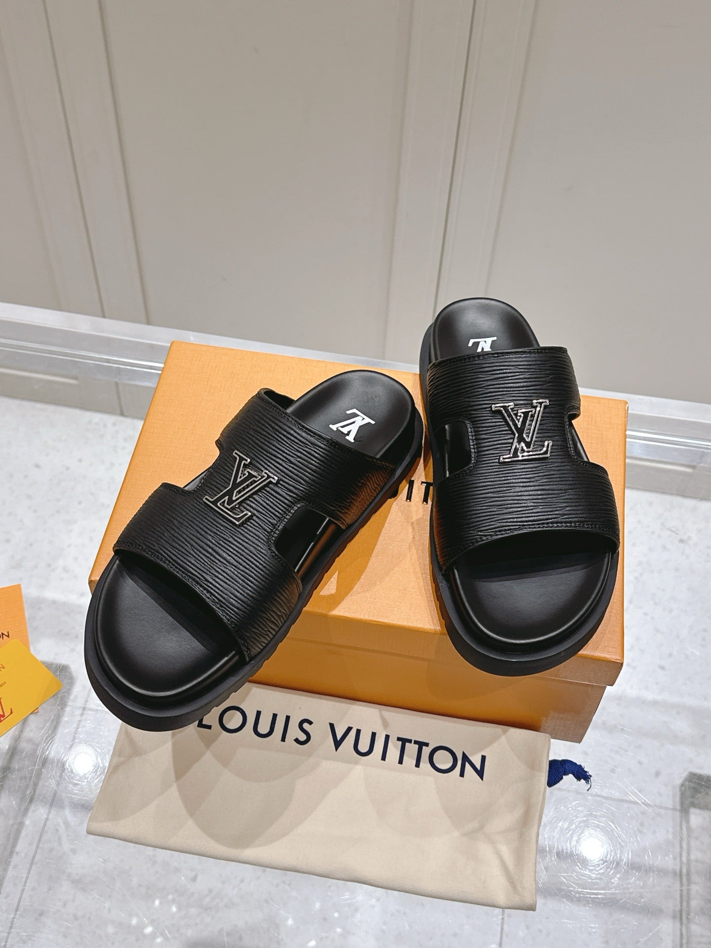 LuxluxHouse Best Quality Women Shoes Hermes