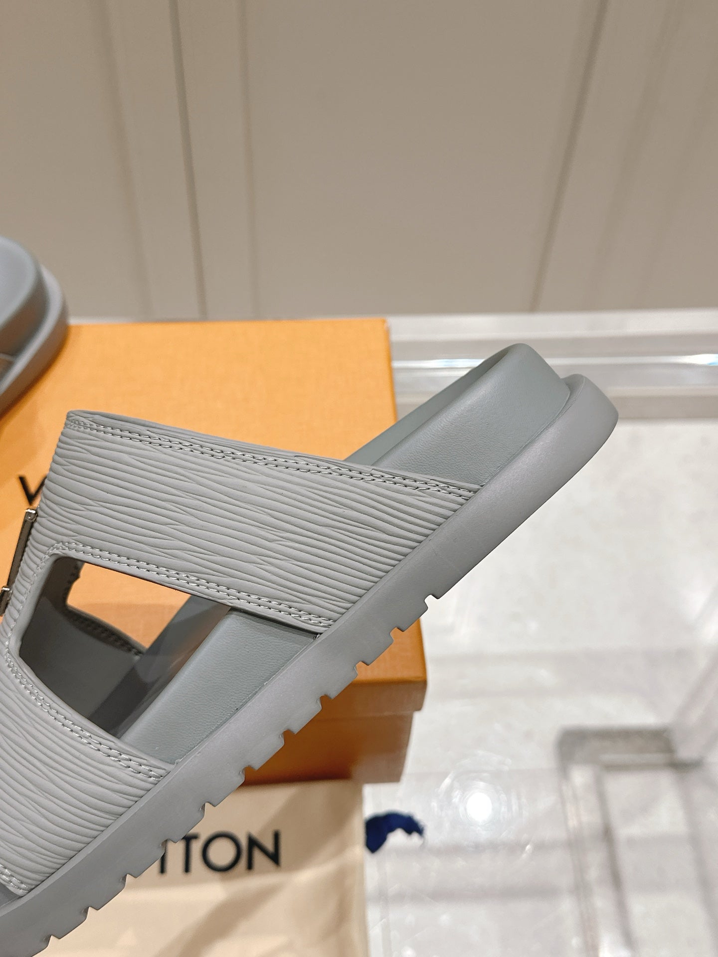 LuxluxHouse Best Quality Women Shoes Hermes