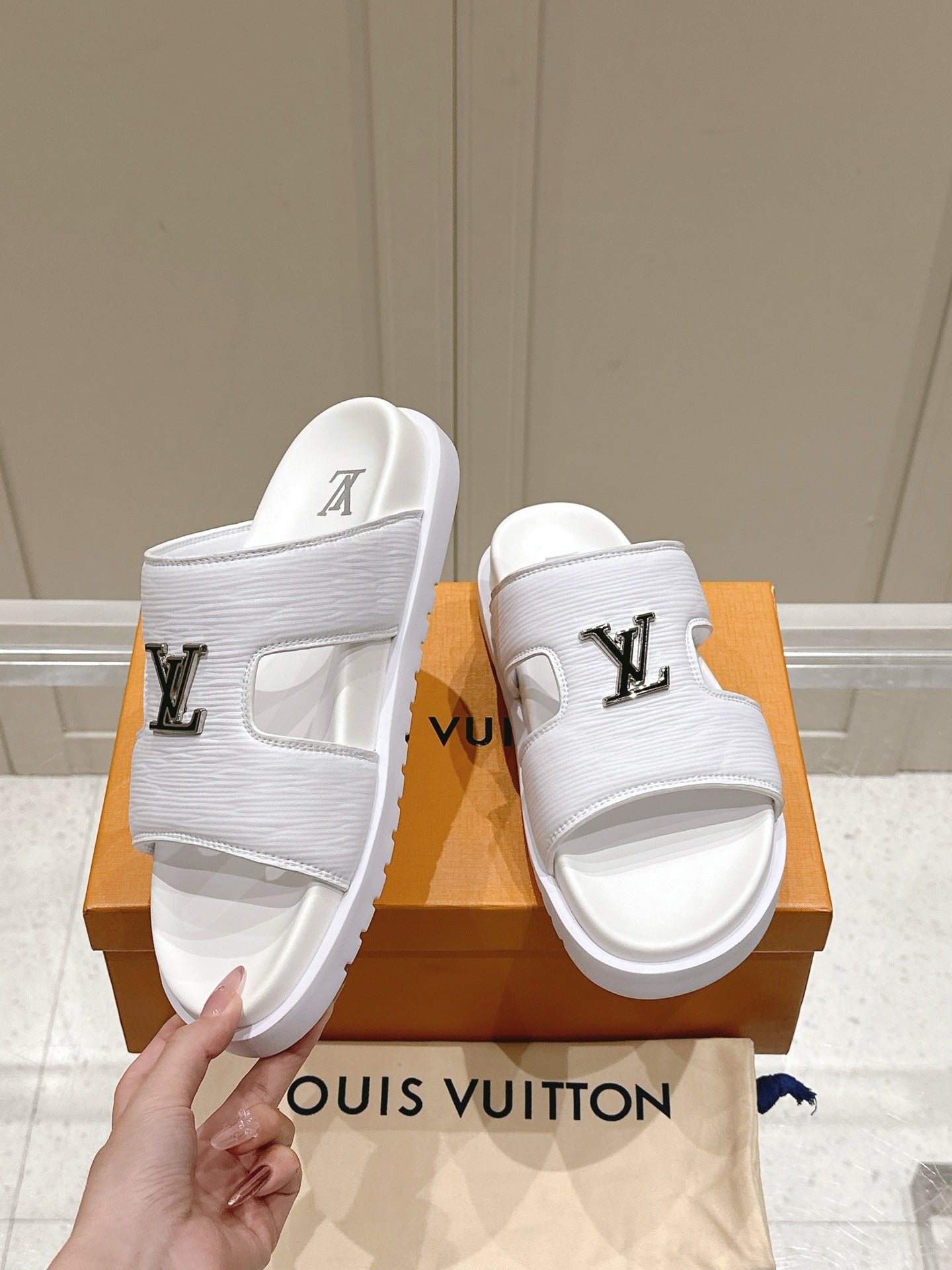 LuxluxHouse Best Quality Women Shoes Hermes