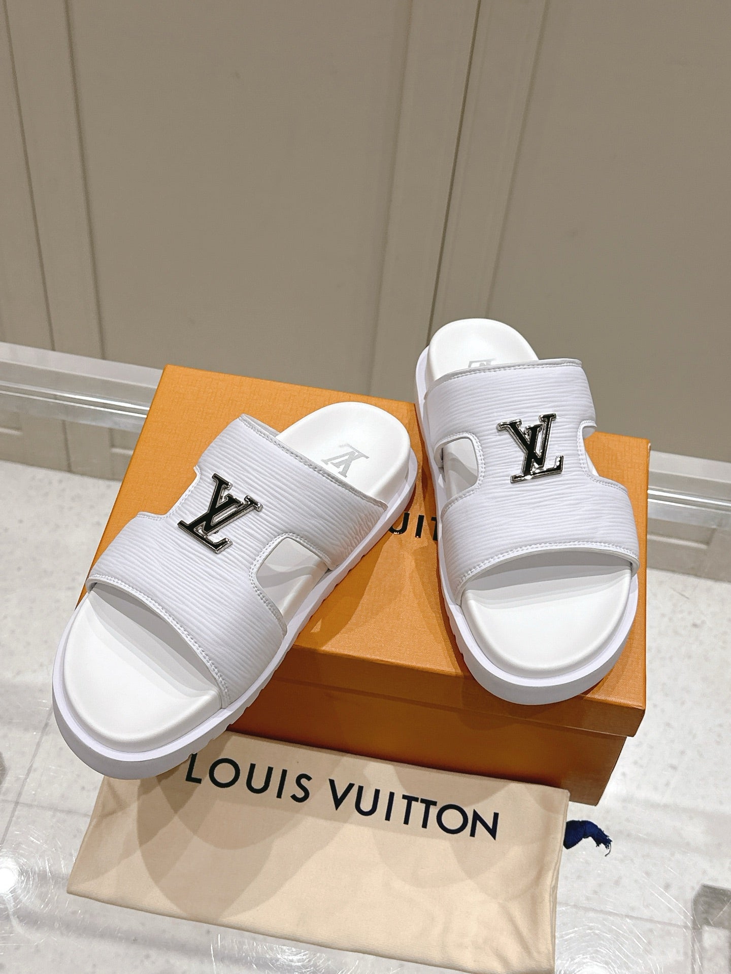 LuxluxHouse Best Quality Women Shoes Hermes