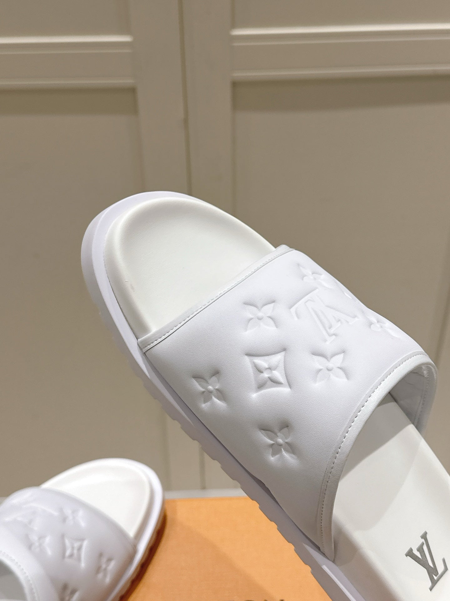 LuxluxHouse Best Quality Women Shoes Hermes