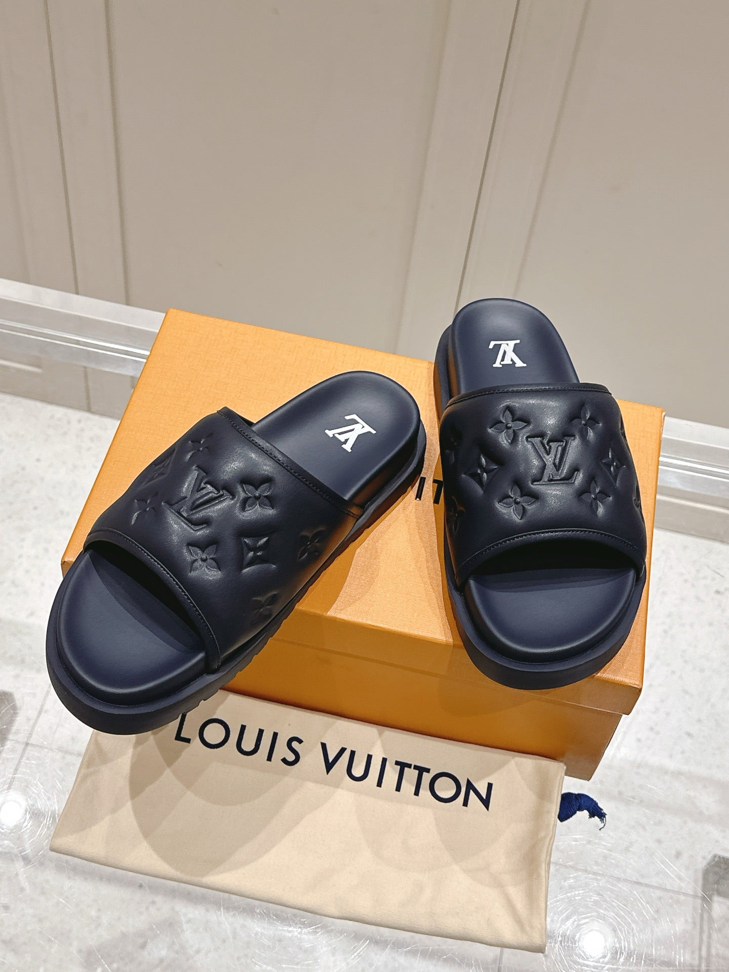 LuxluxHouse Best Quality Women Shoes Hermes