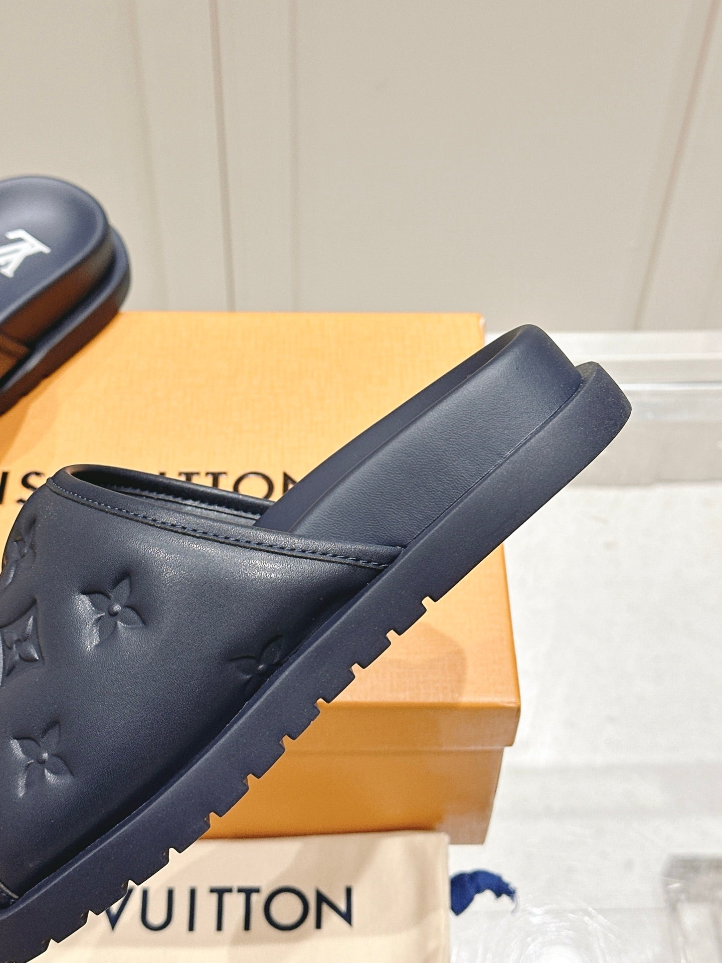 LuxluxHouse Best Quality Women Shoes Hermes