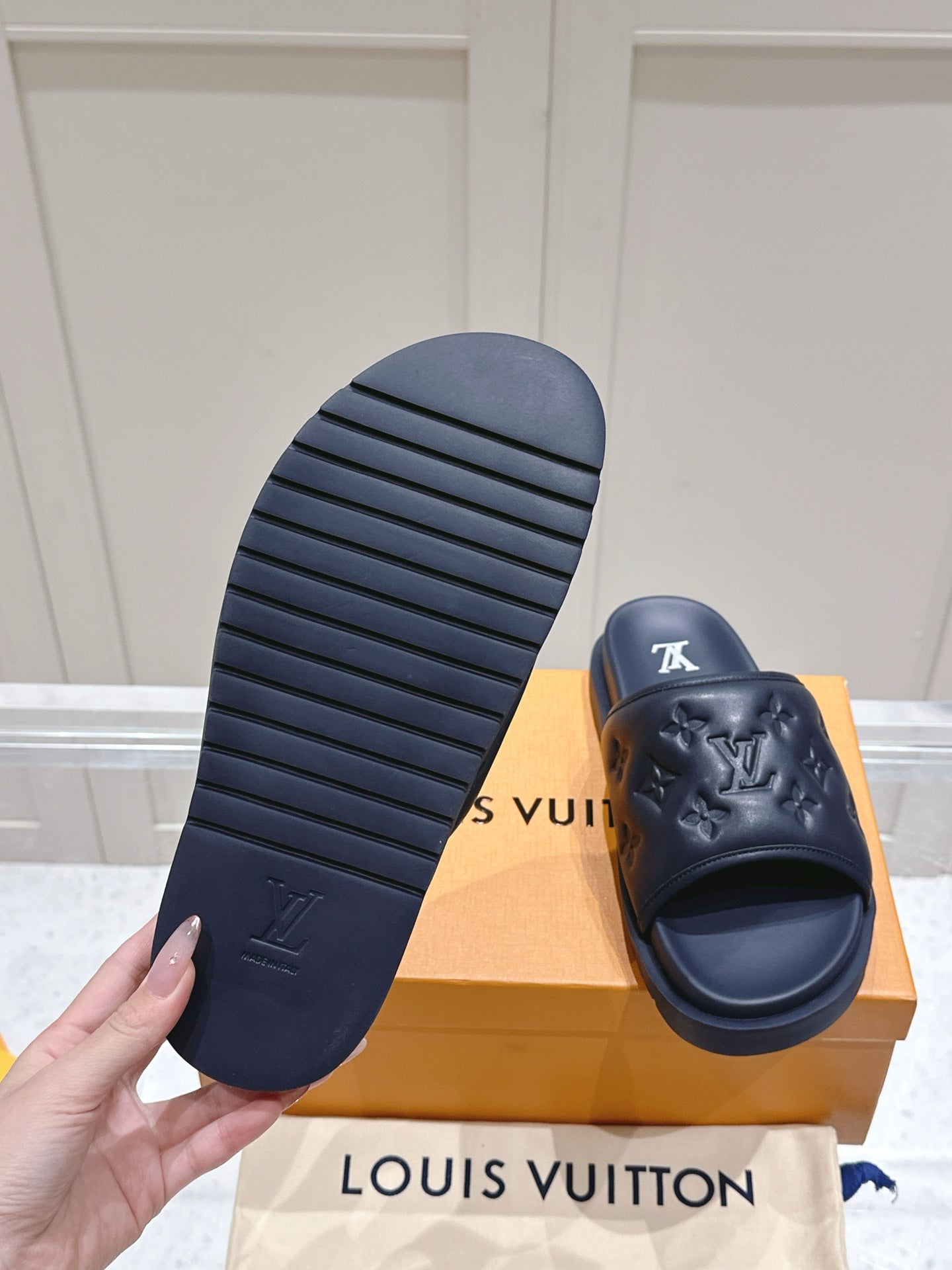 LuxluxHouse Best Quality Women Shoes Hermes