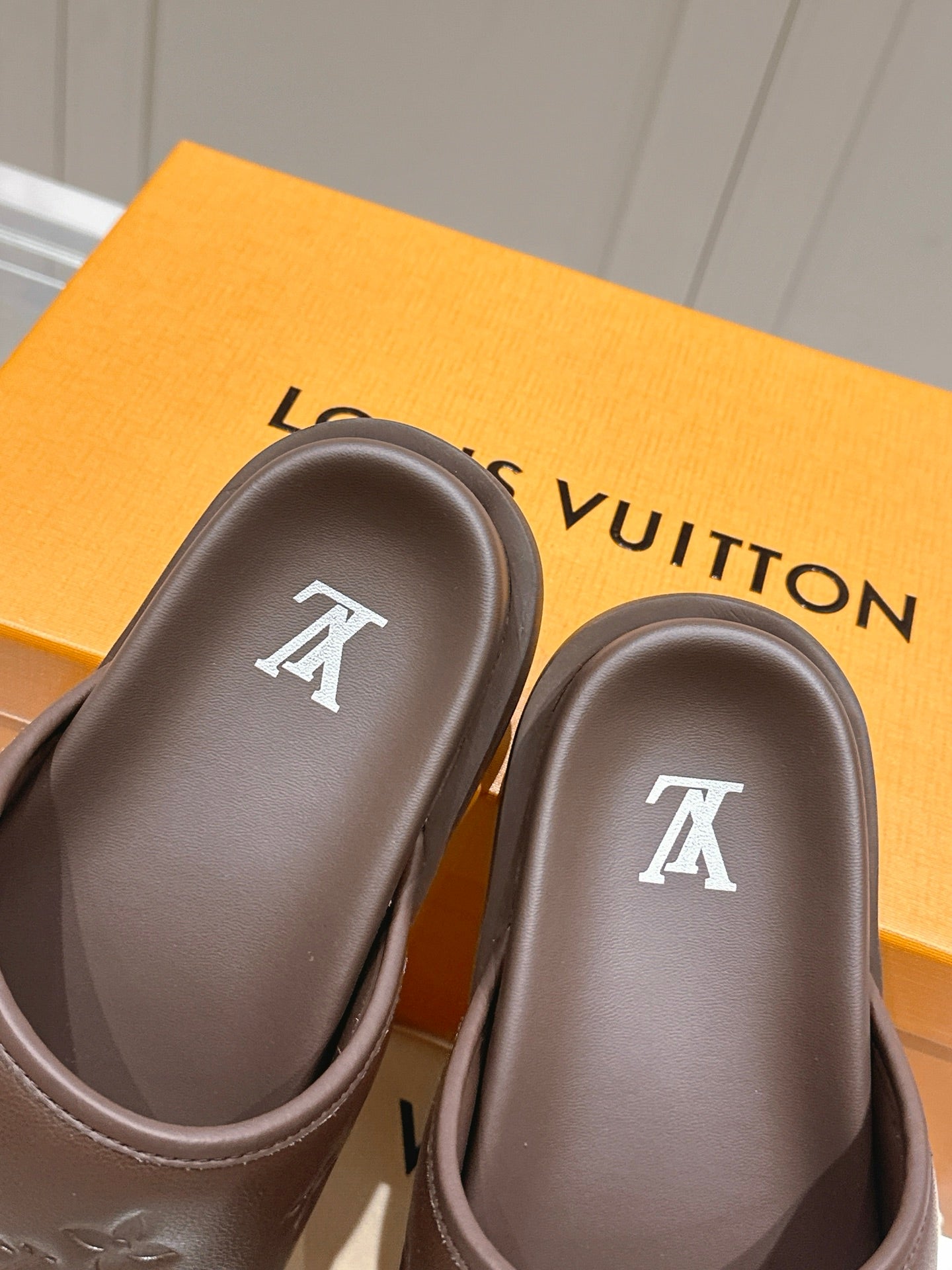 LuxluxHouse Best Quality Women Shoes Hermes