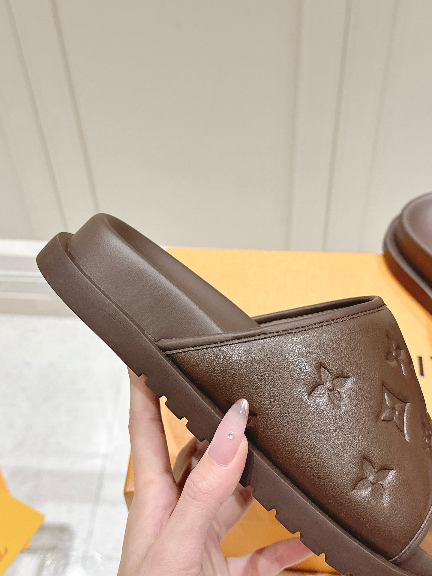 LuxluxHouse Best Quality Women Shoes Hermes