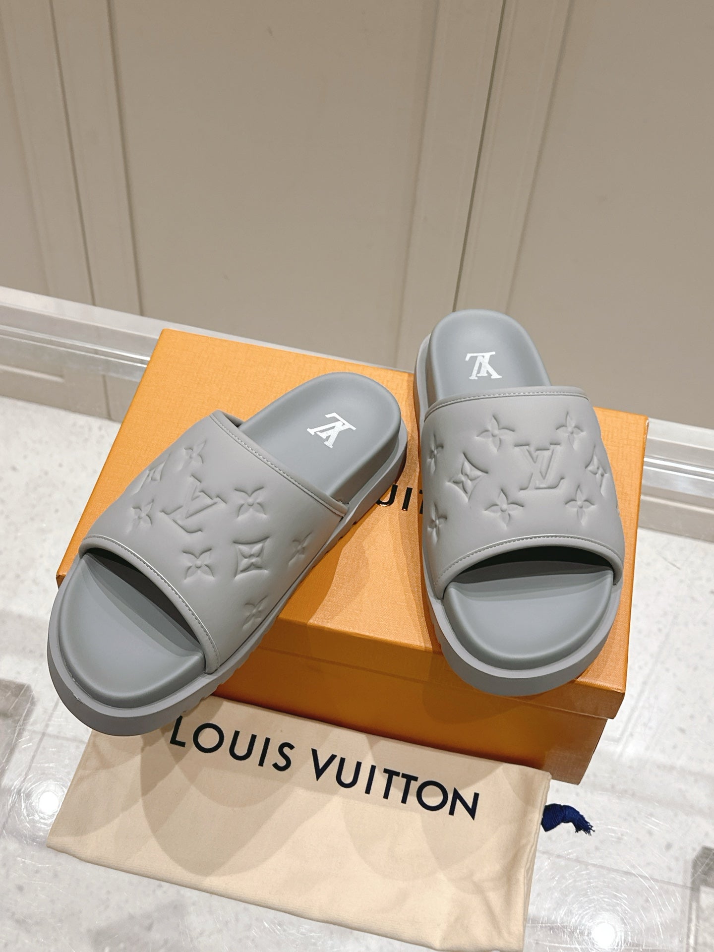 LuxluxHouse Best Quality Women Shoes Hermes