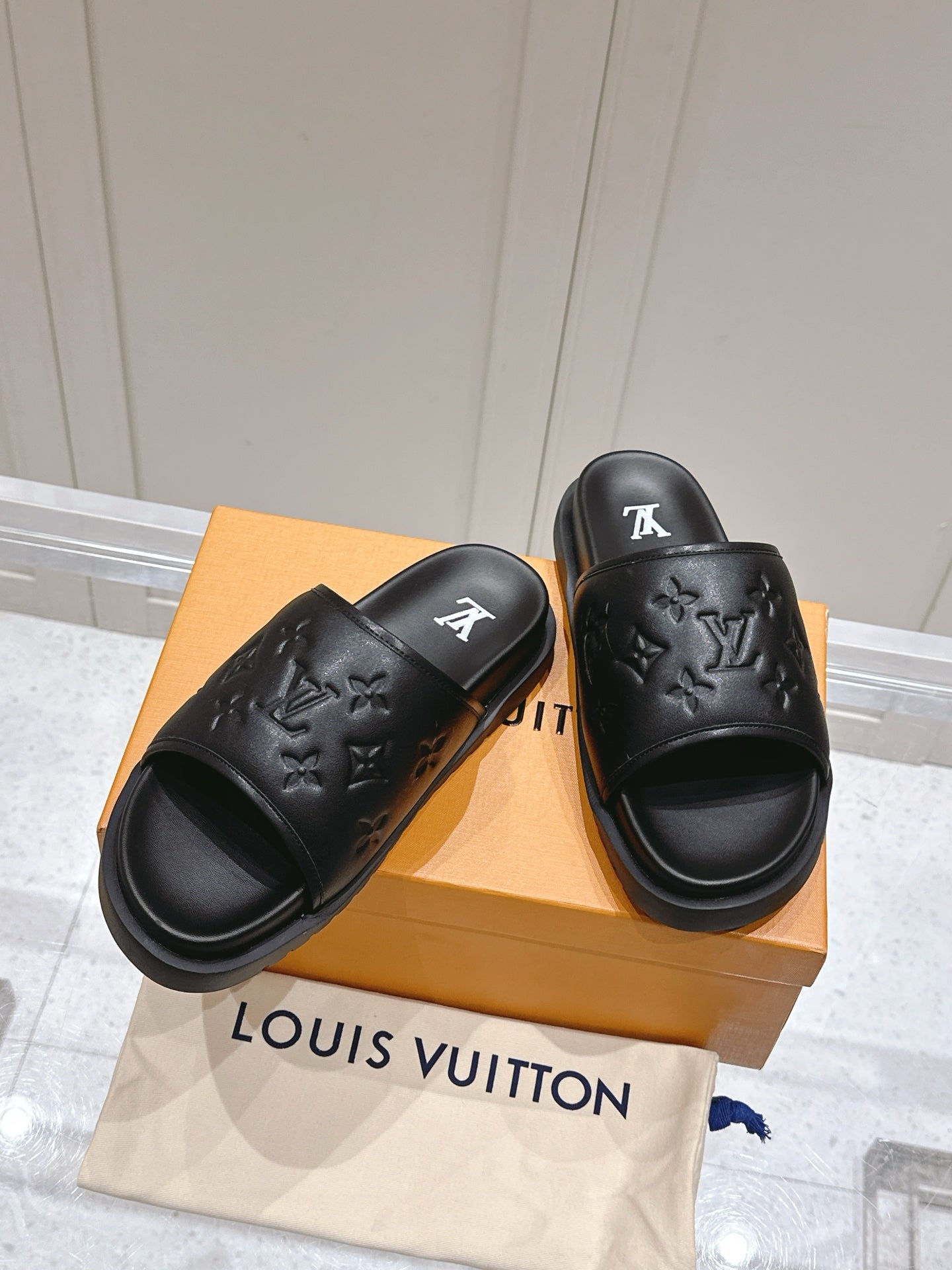 LuxluxHouse Best Quality Women Shoes Hermes