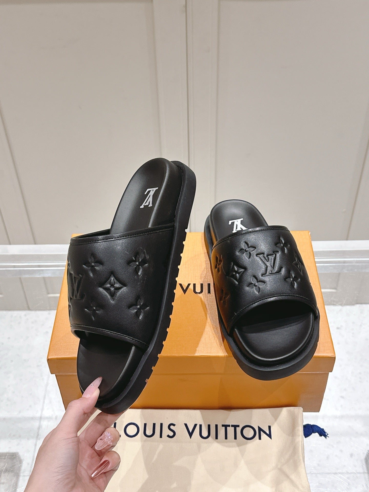 LuxluxHouse Best Quality Women Shoes Hermes