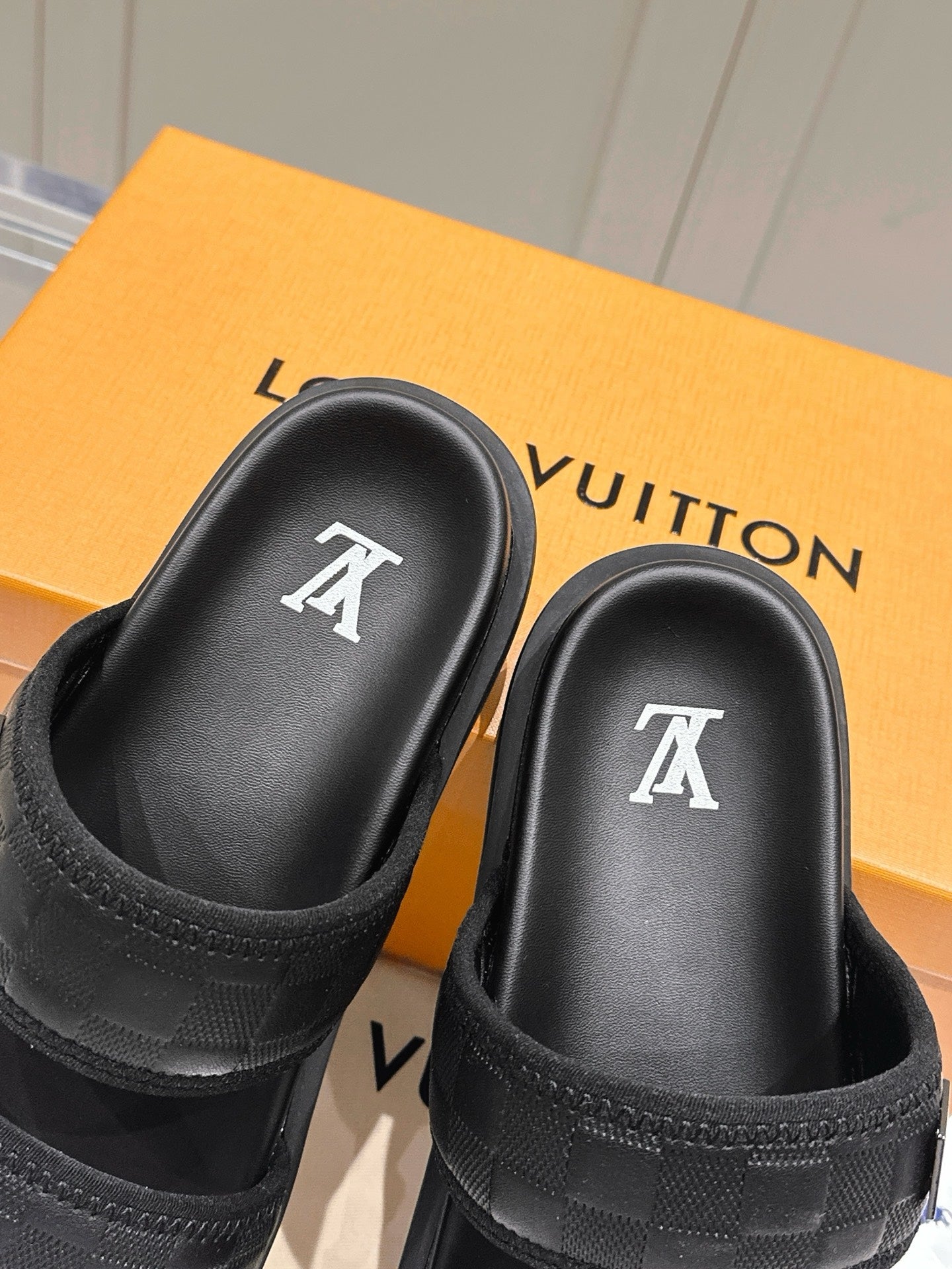 LuxluxHouse Best Quality Women Shoes Hermes